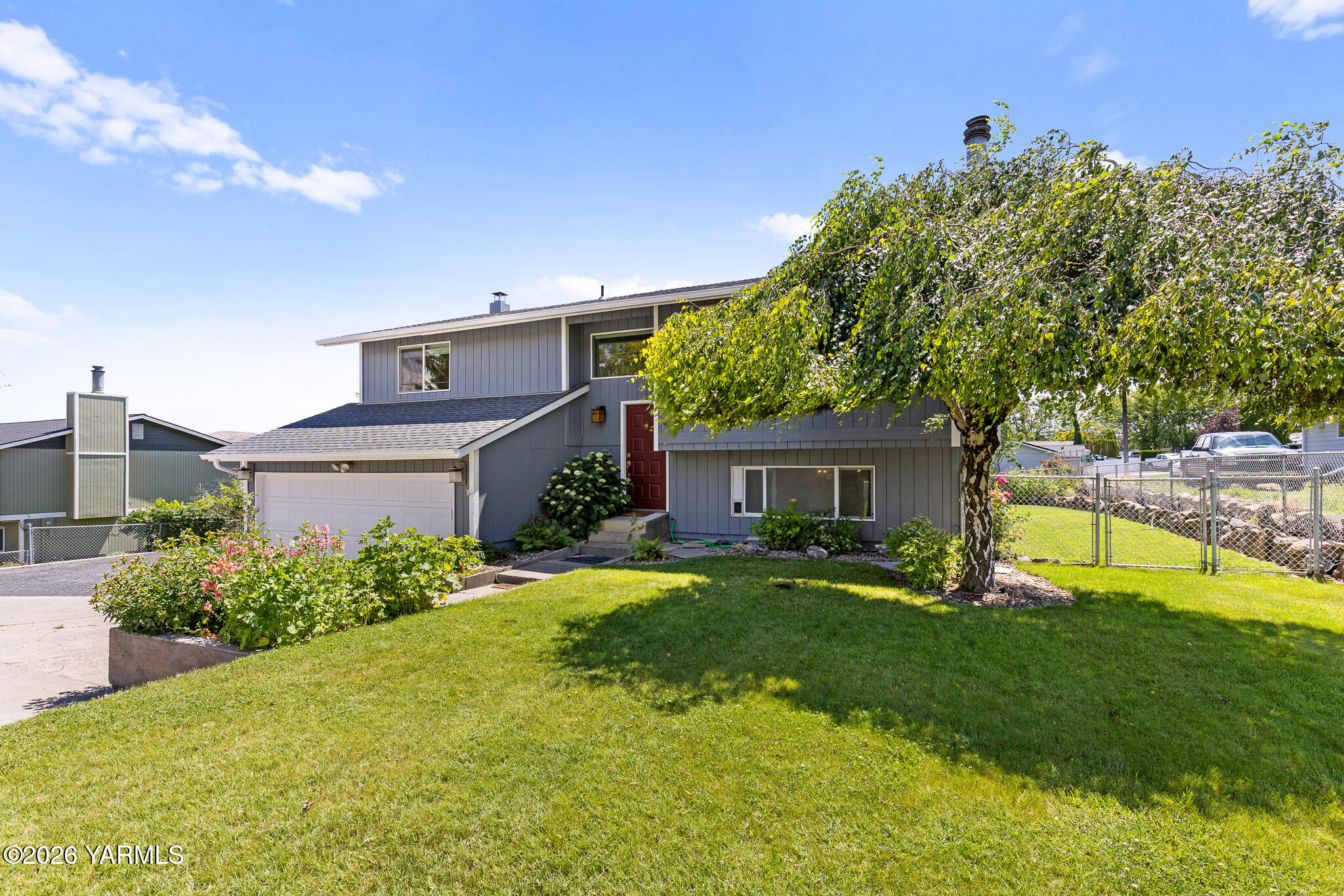 210 W Goodlander Rd