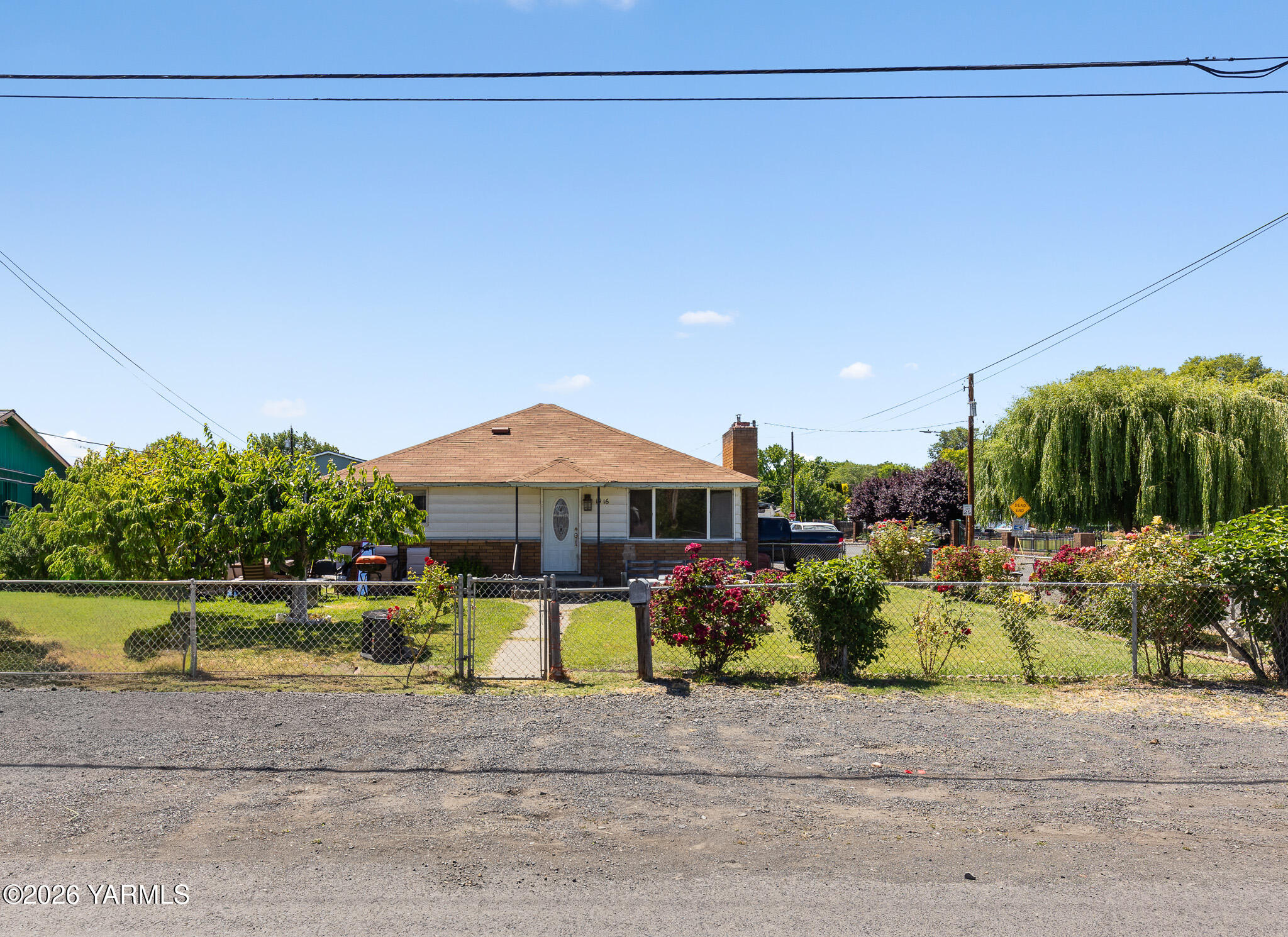 1916 S 10th Ave