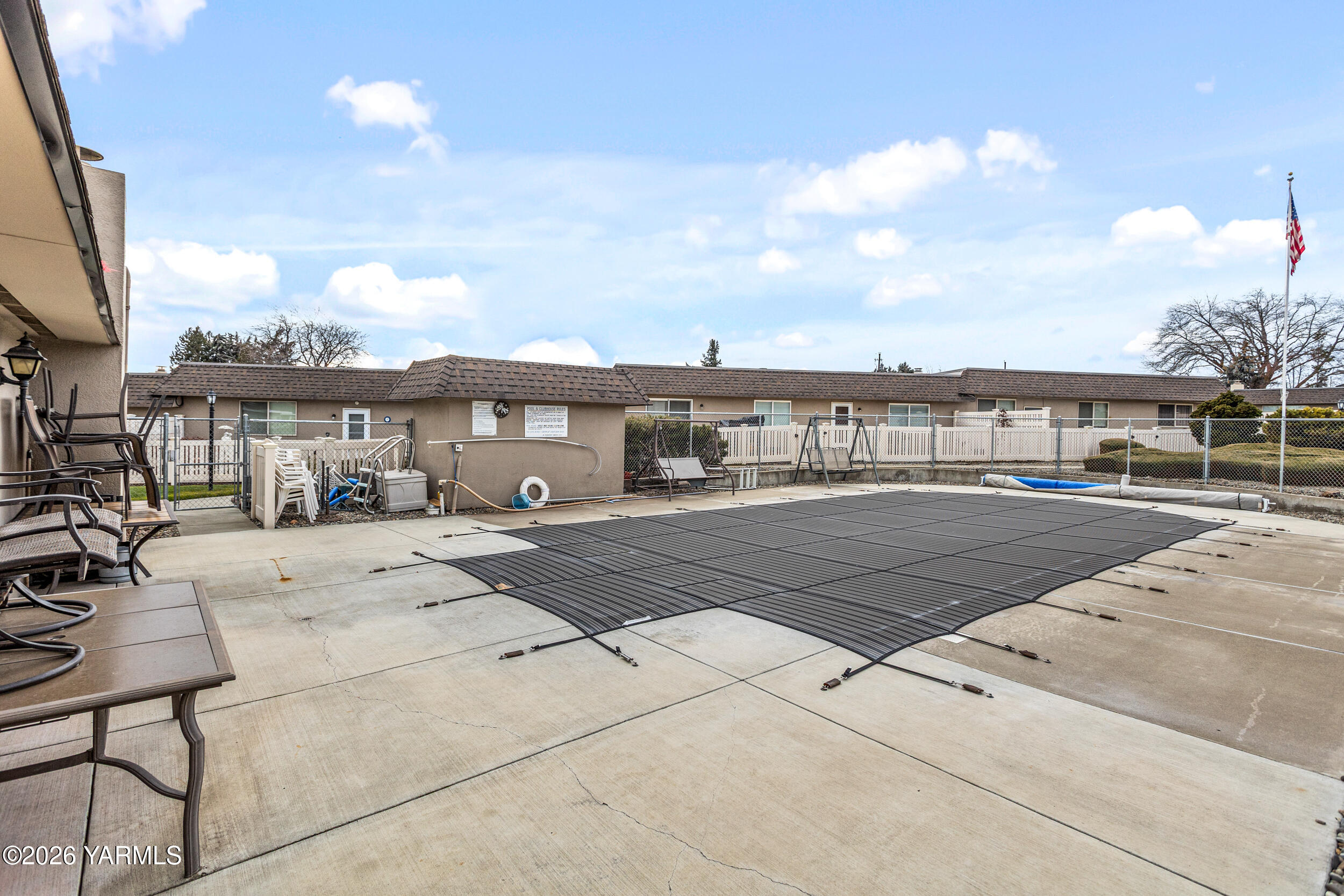 100 N 60th Ave Unit: 1