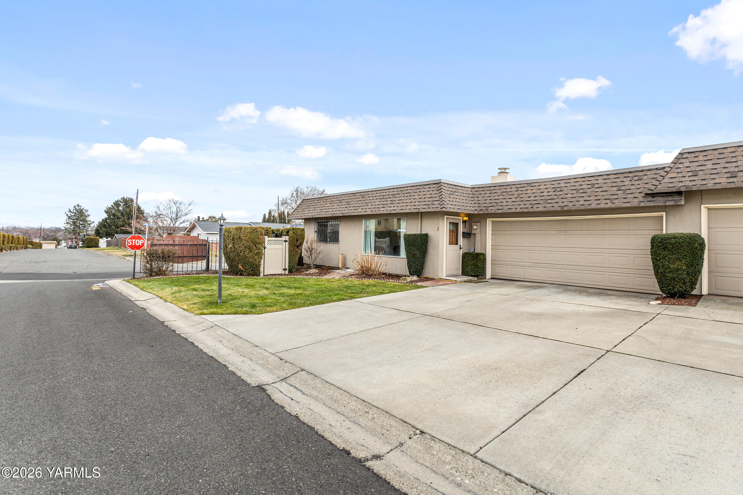100 N 60th Ave Unit: 1