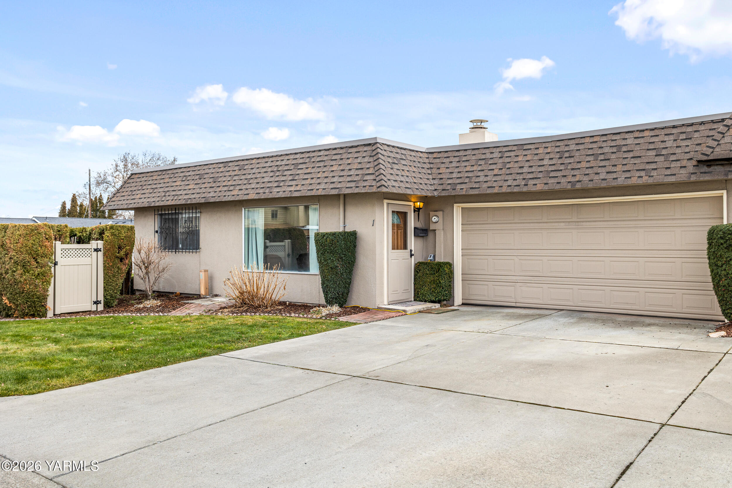 100 N 60th Ave Unit: 1