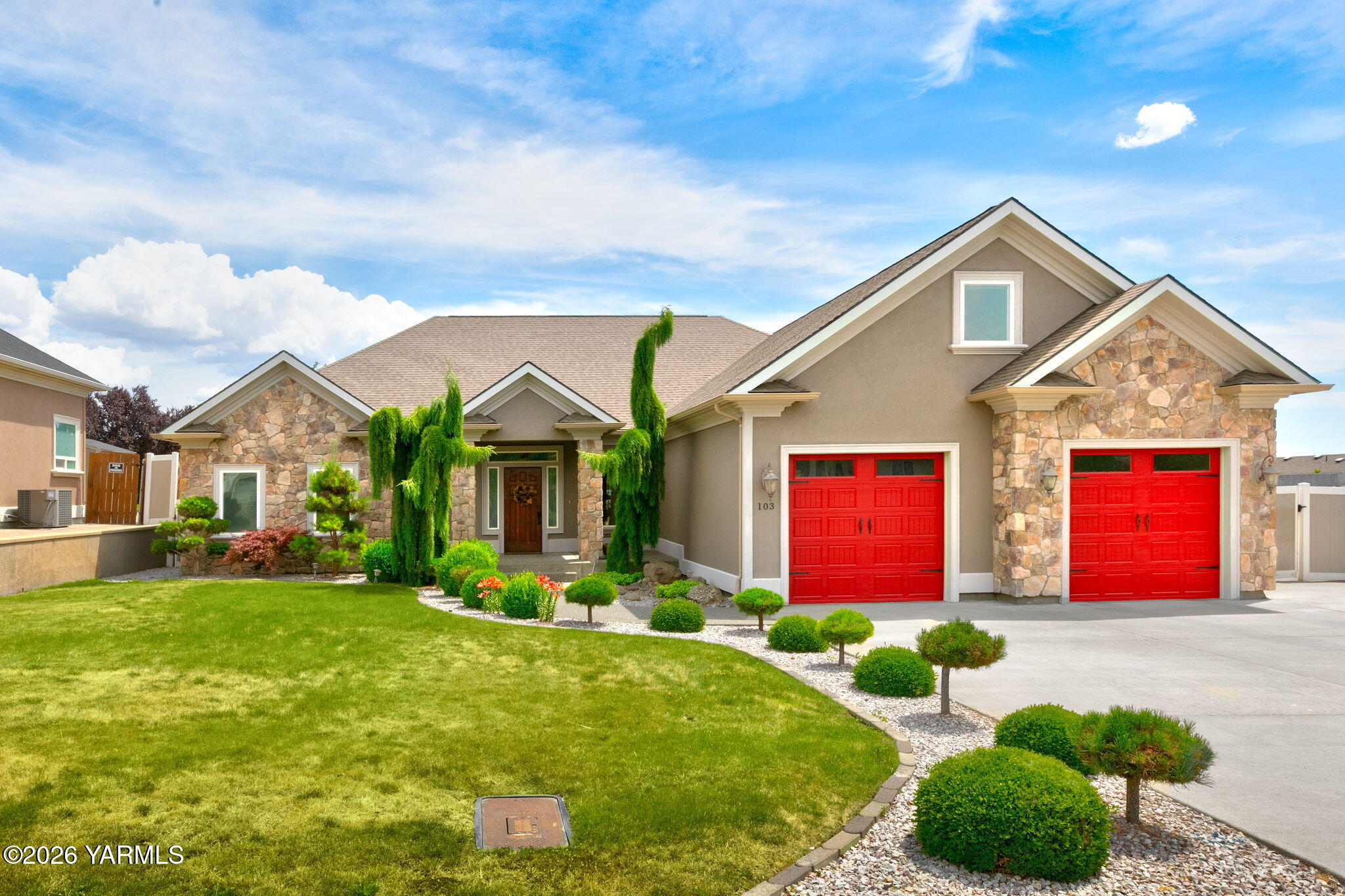 103 N 92nd Ave