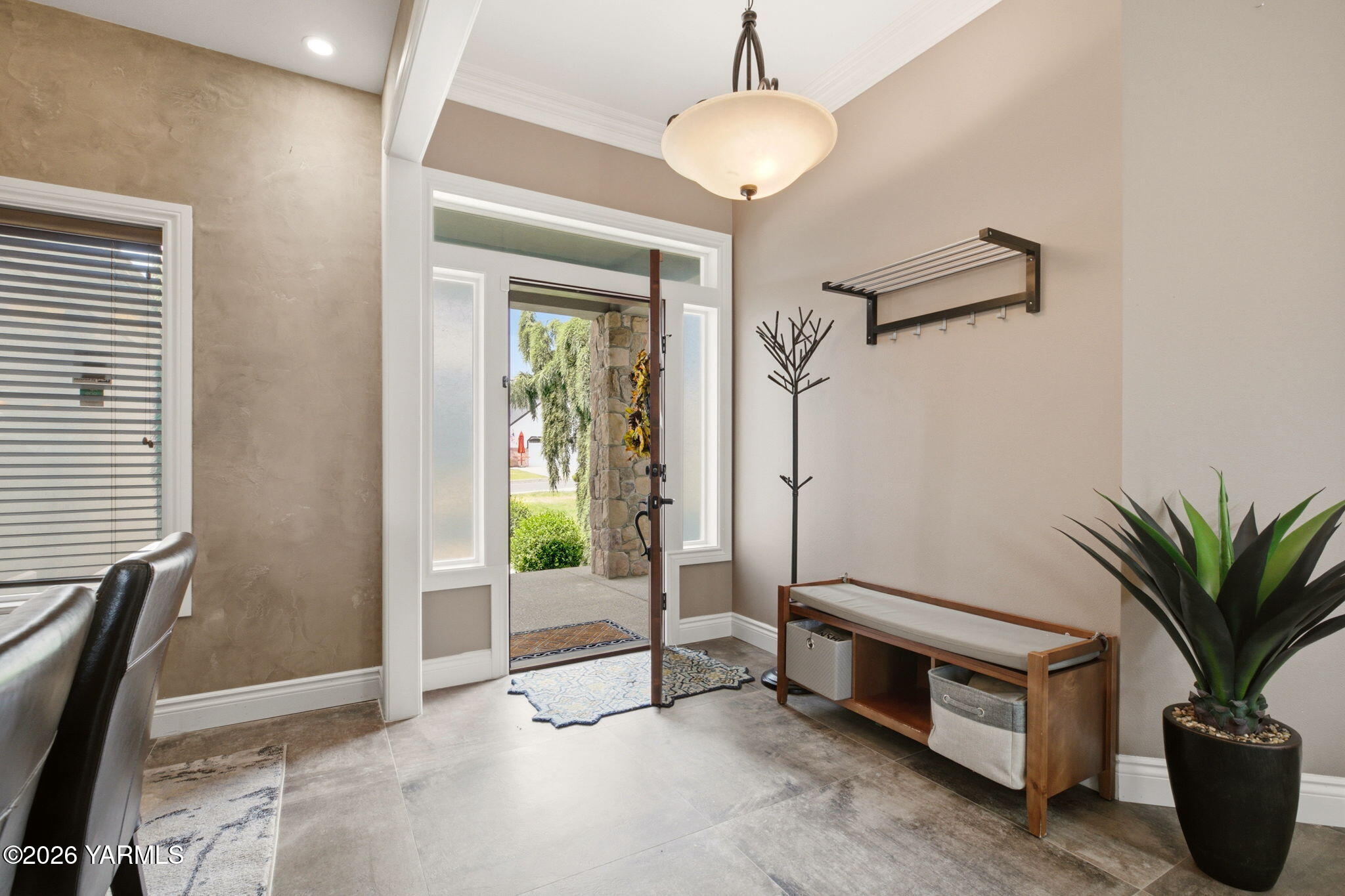 103 N 92nd Ave