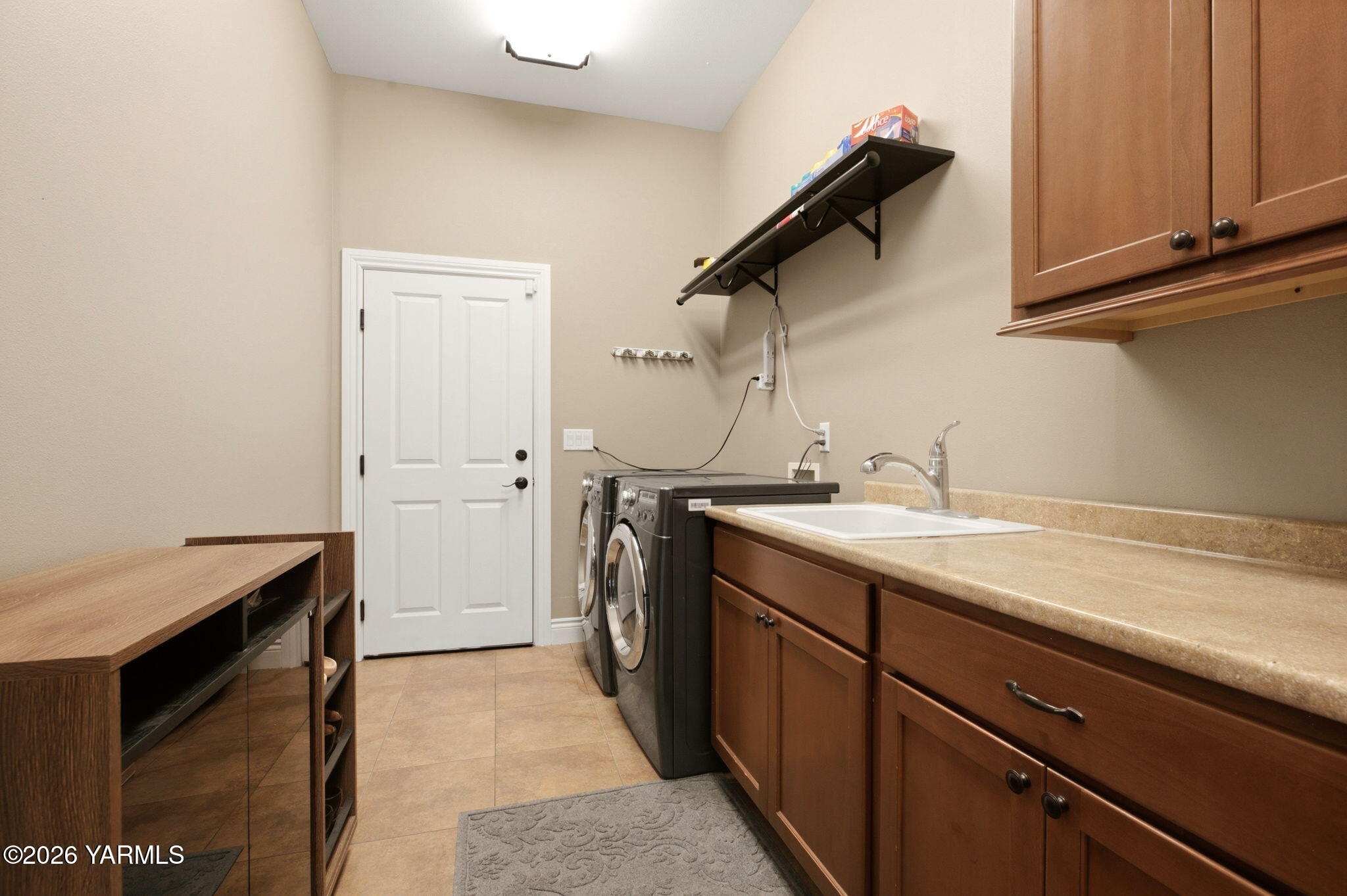 103 N 92nd Ave