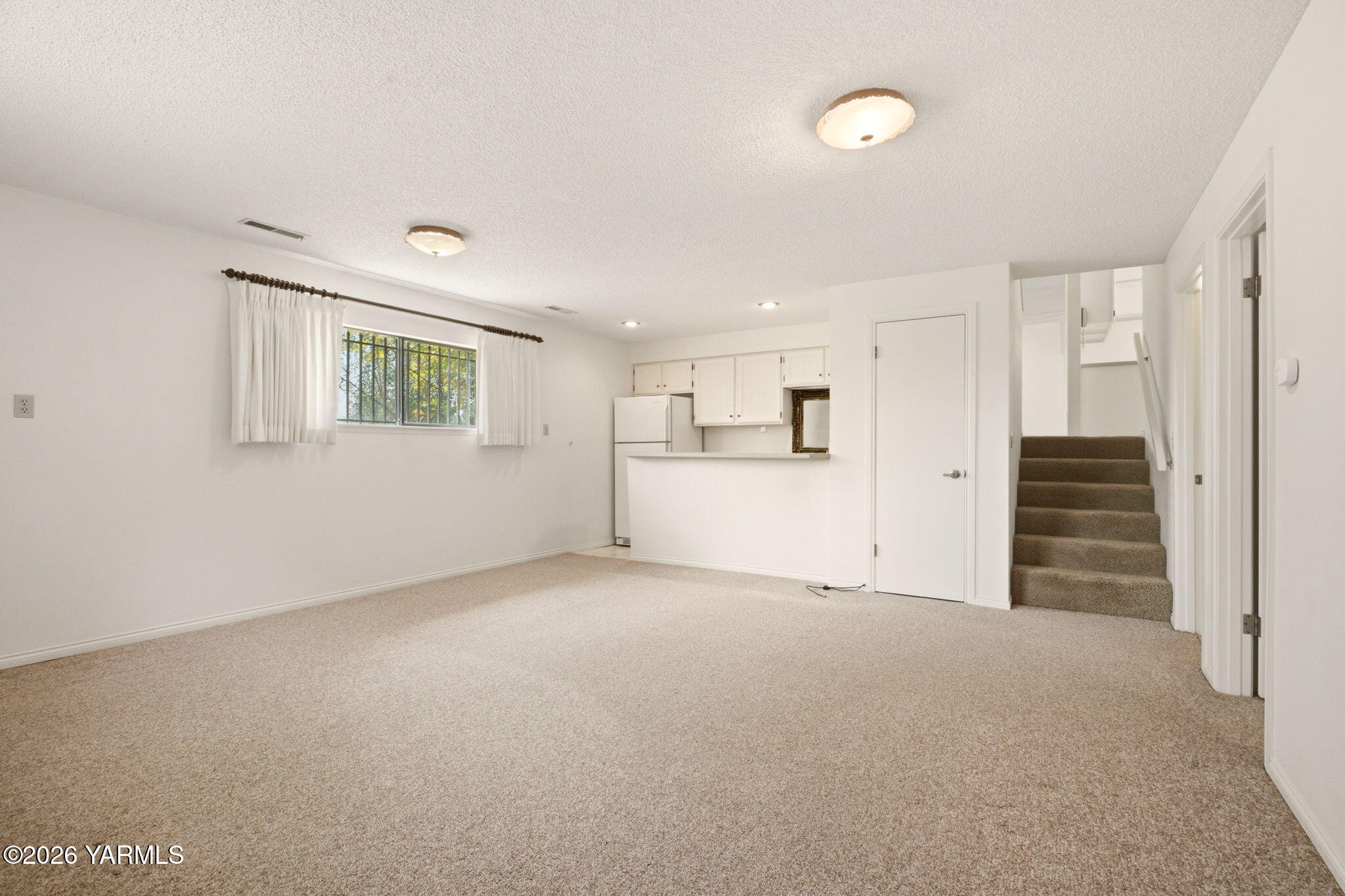 910 Carriage Hill Dr