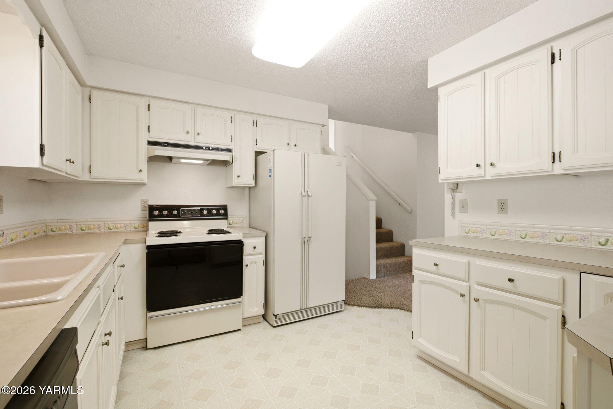 910 Carriage Hill Dr