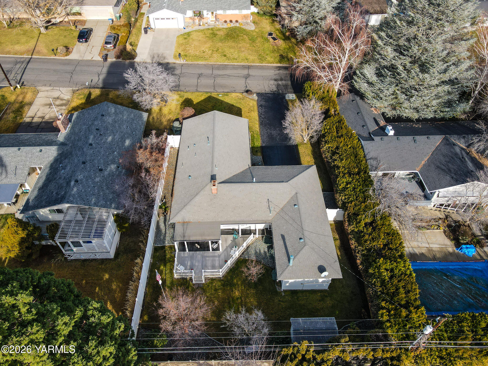 5002 Douglas Dr