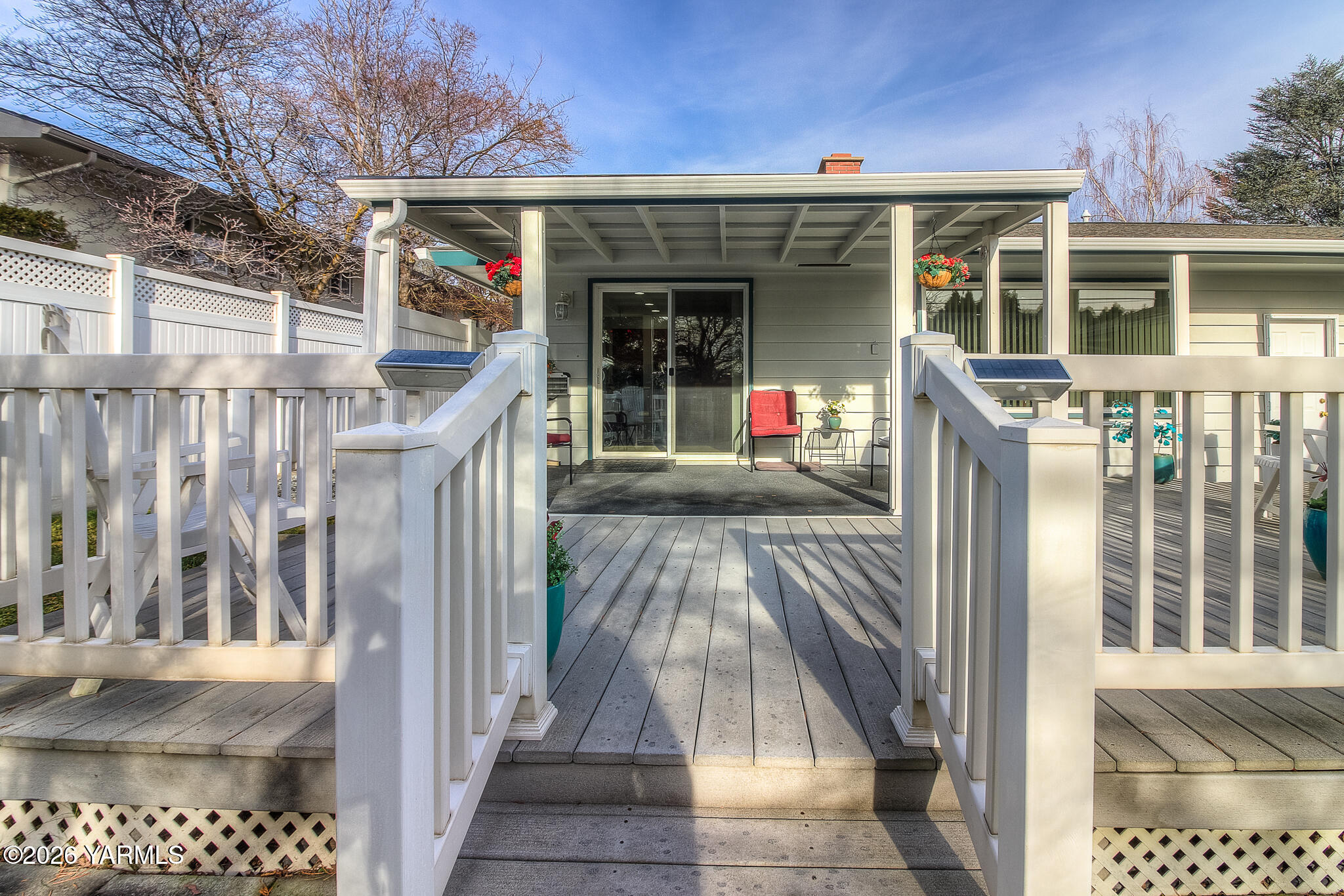 5002 Douglas Dr
