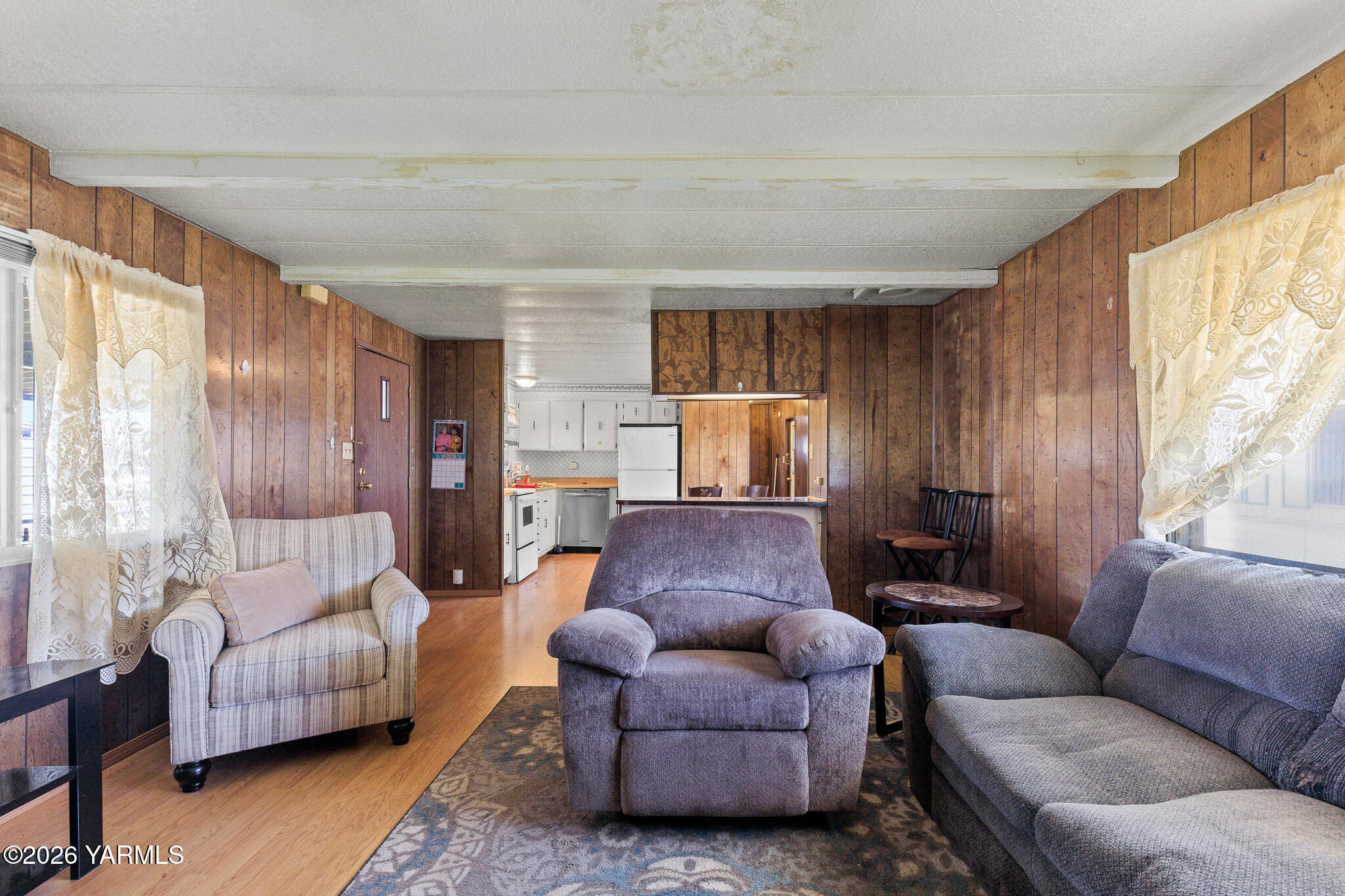 55 W Washington Ave Unit: 16