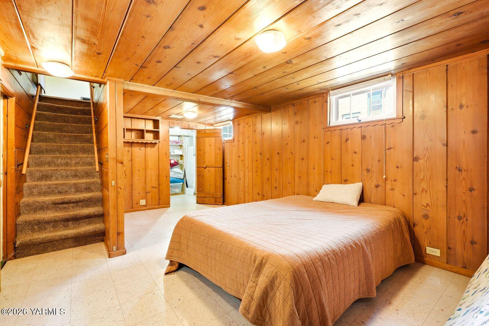 216 N 25th Ave