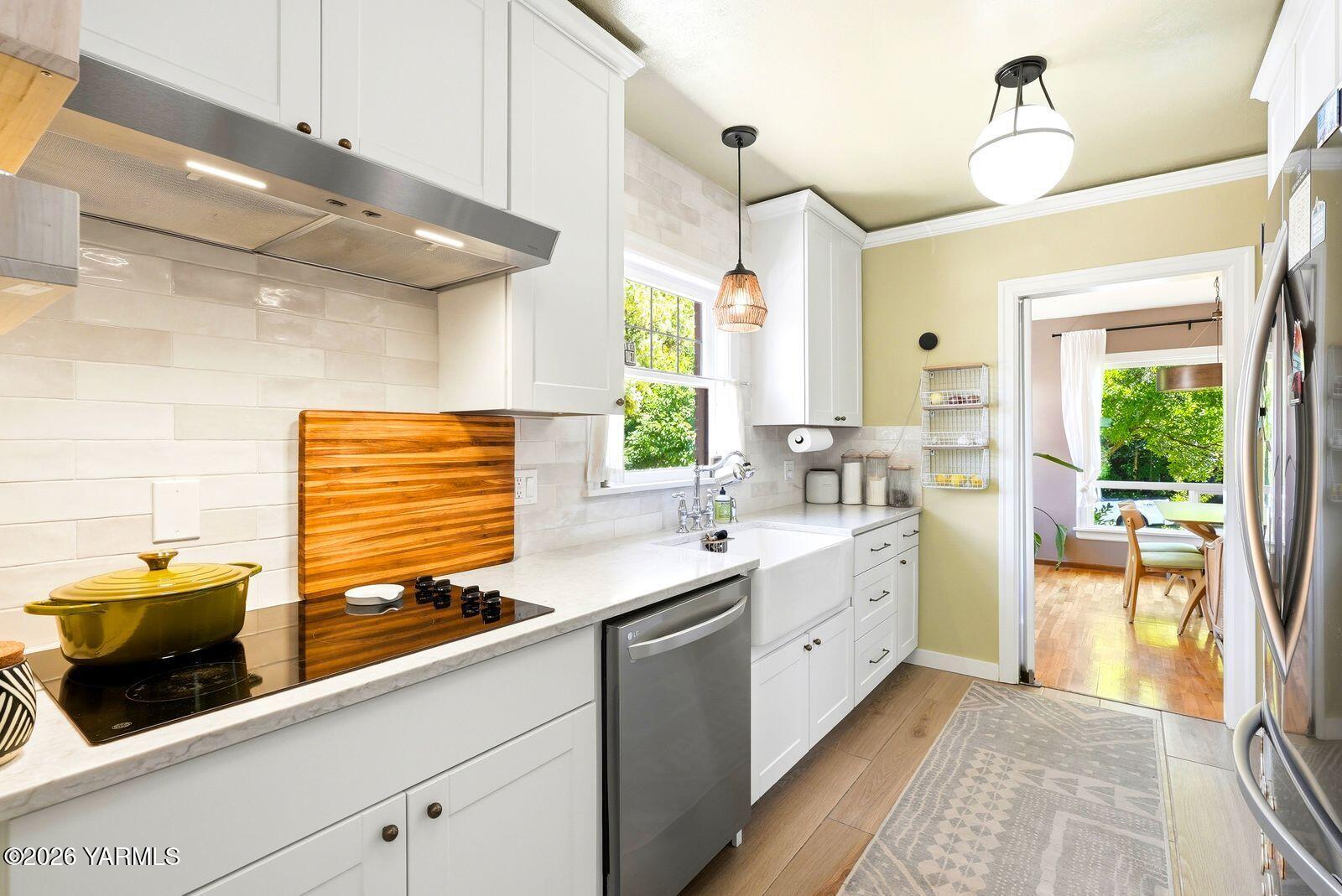 216 N 25th Ave