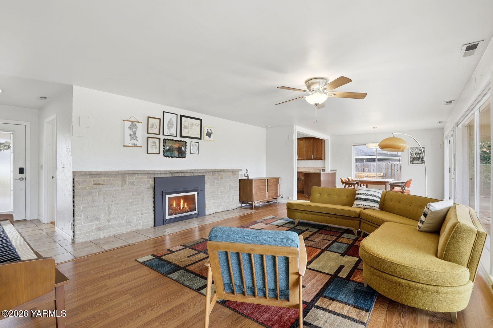 622 Pickens Rd