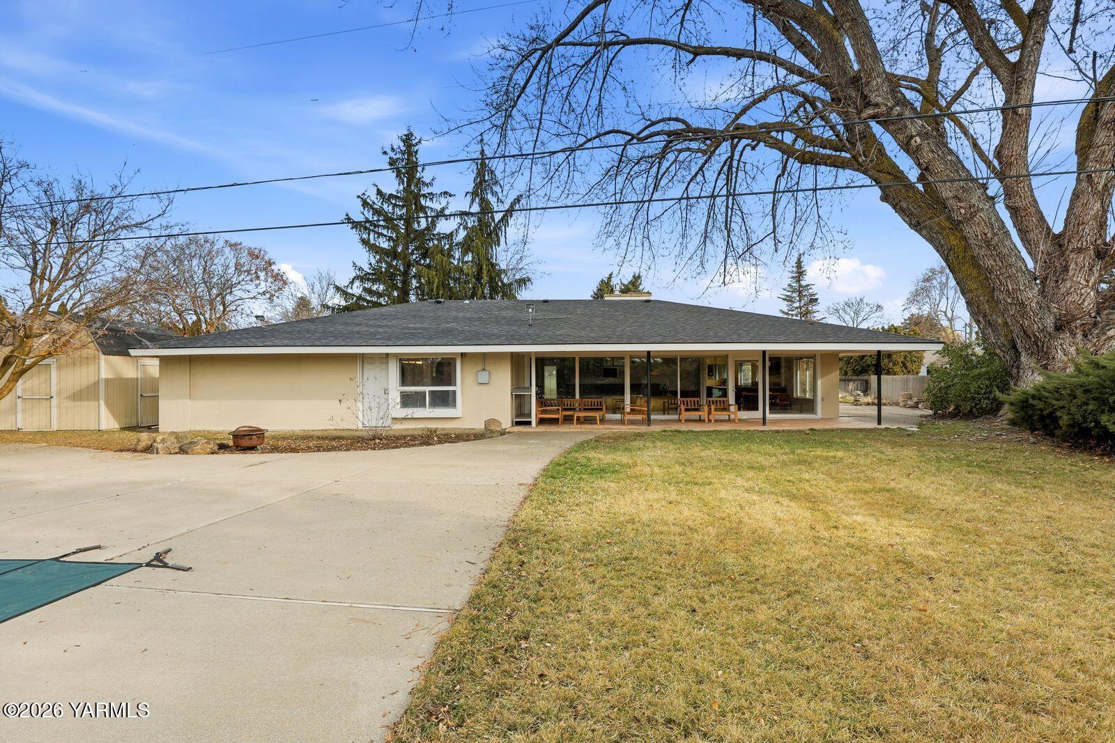 622 Pickens Rd