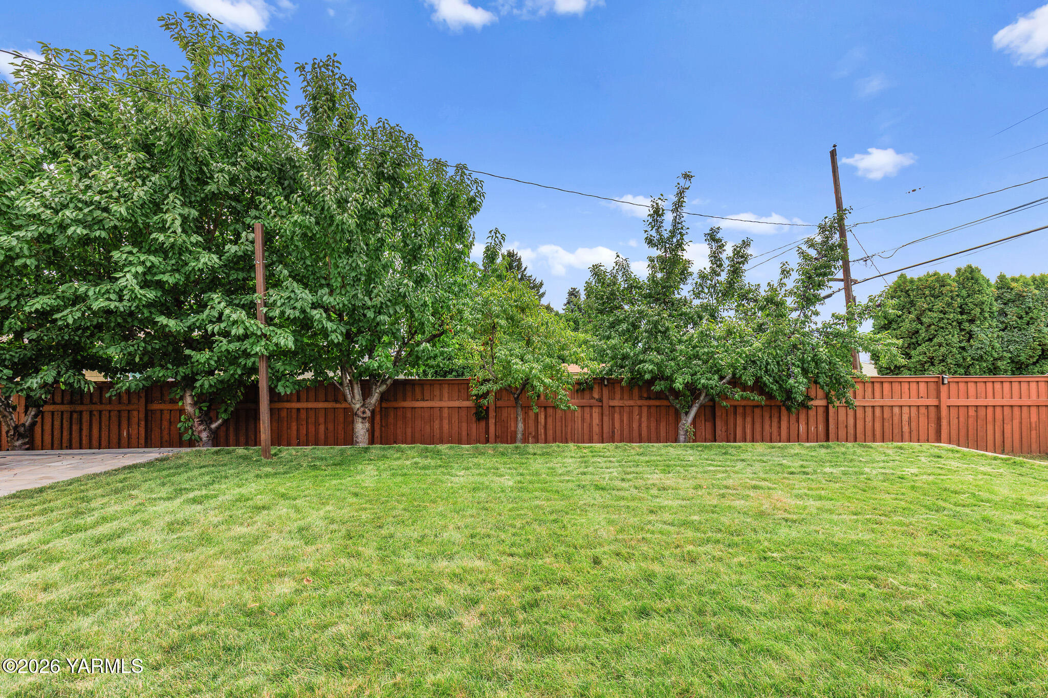 402 S 35th Ave