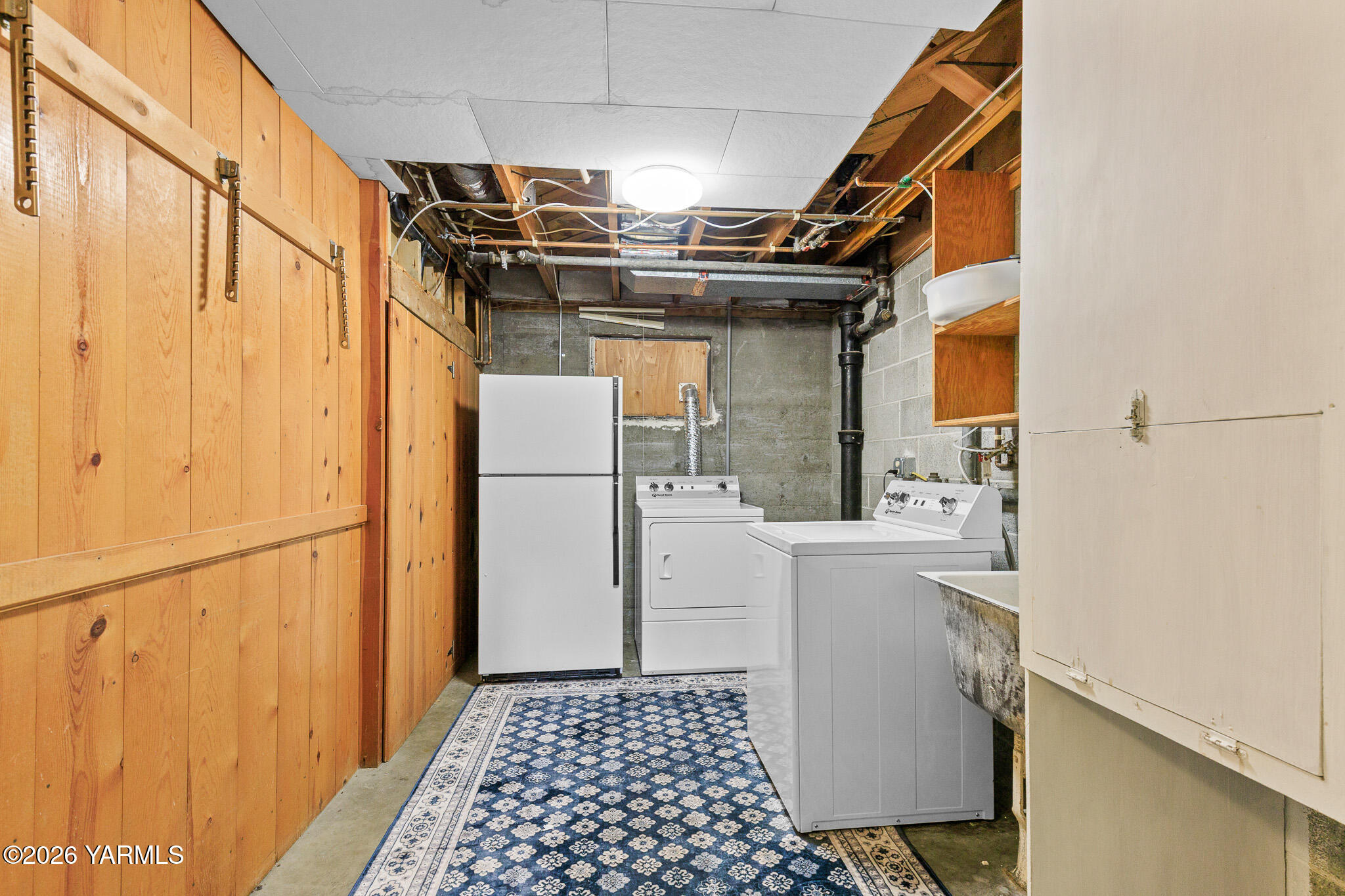 402 S 35th Ave