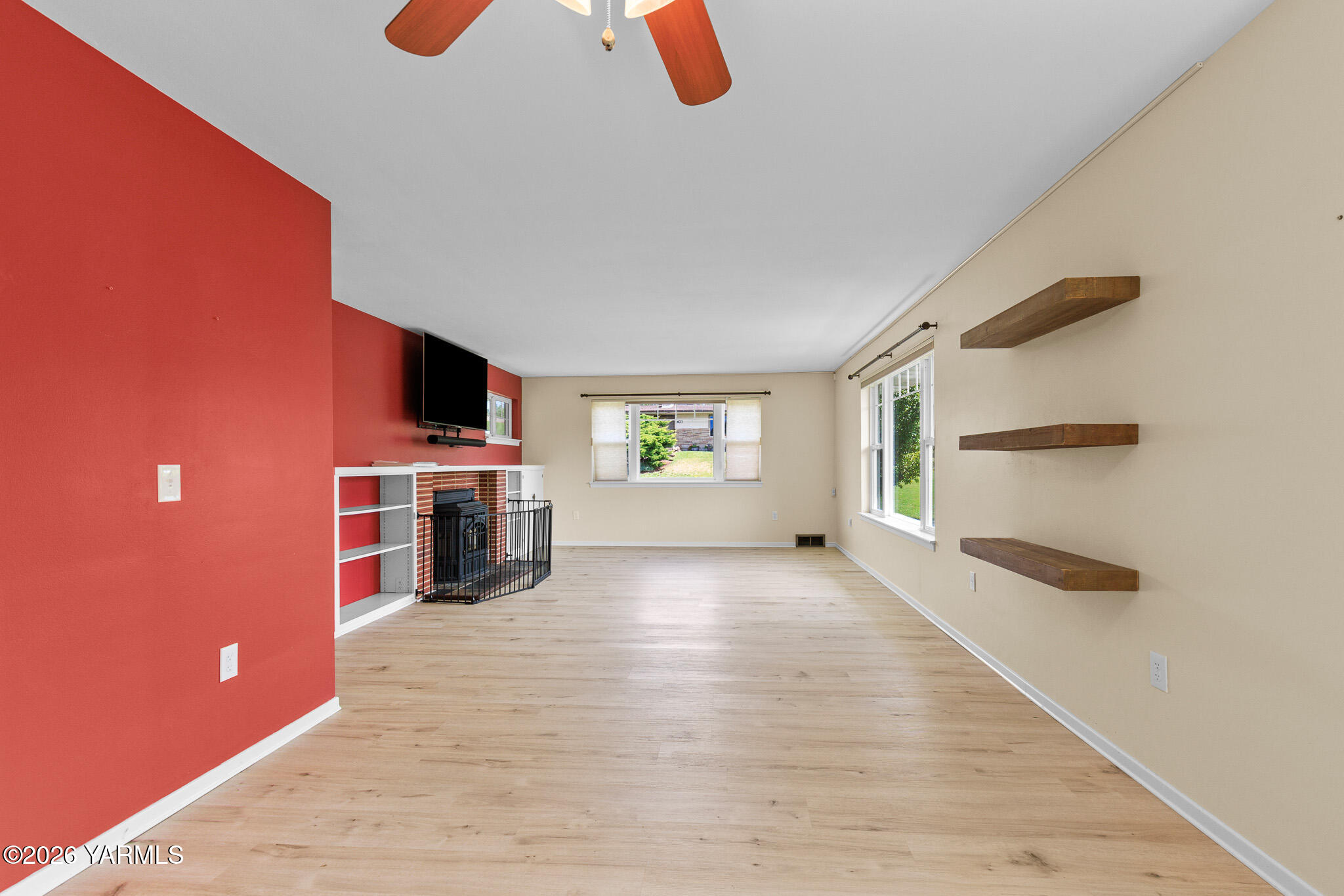 402 S 35th Ave