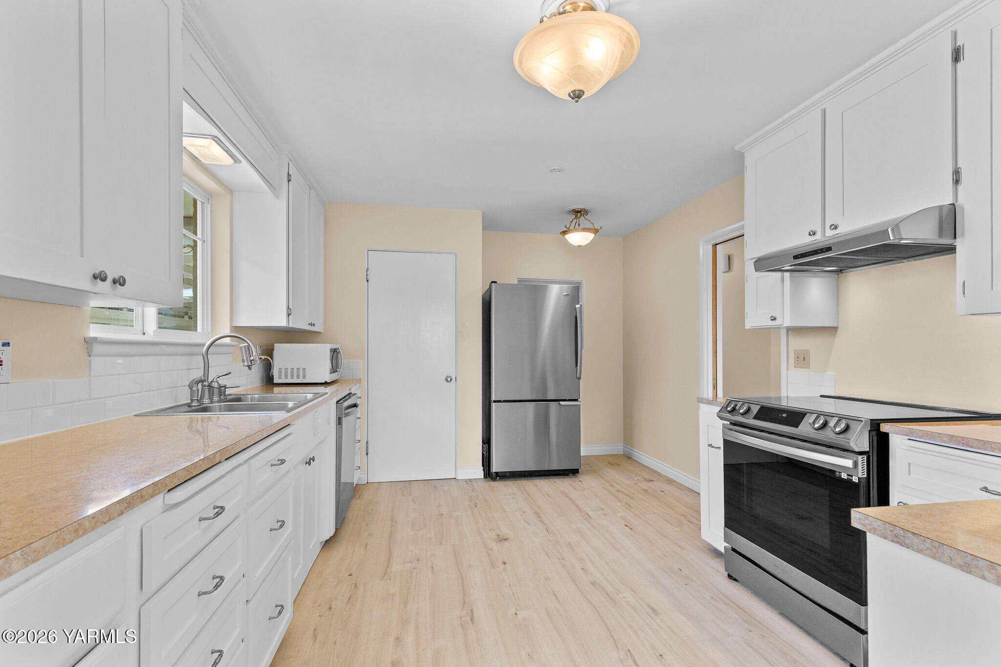 402 S 35th Ave