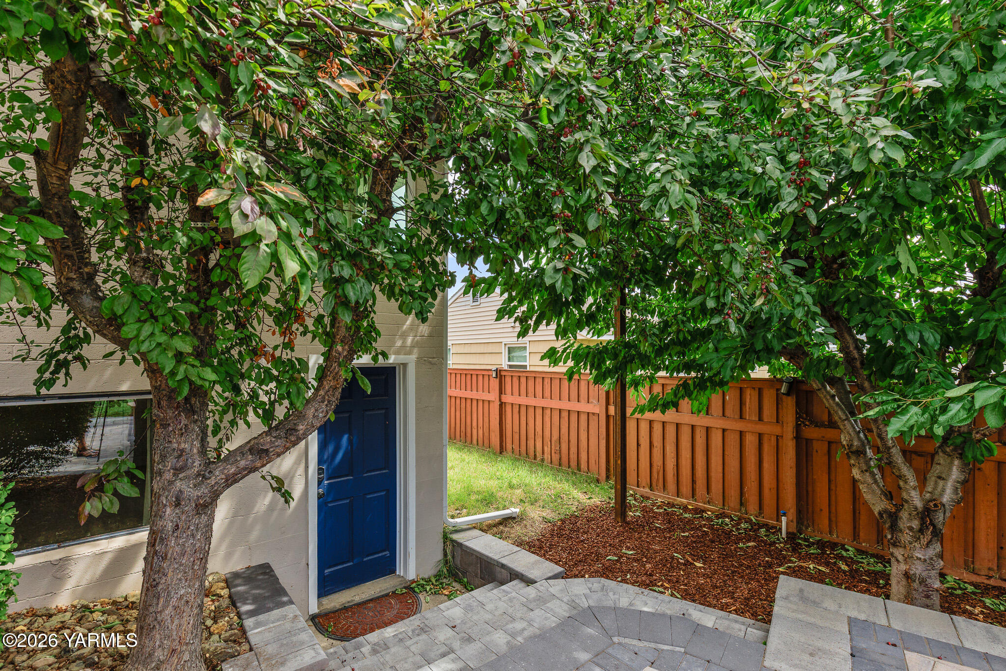 402 S 35th Ave