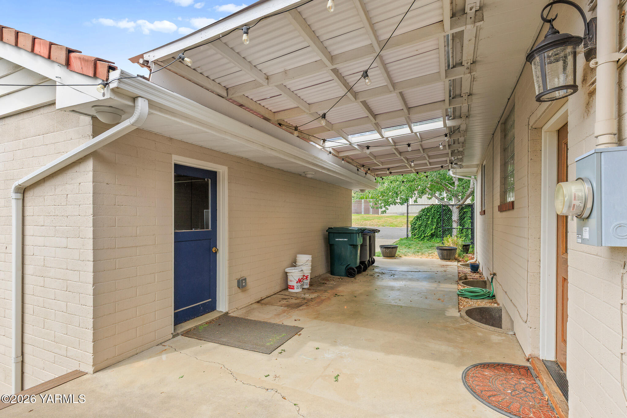 402 S 35th Ave