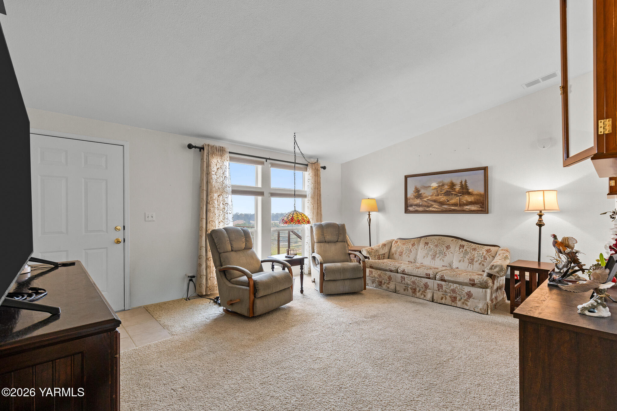 2416 City View Dr