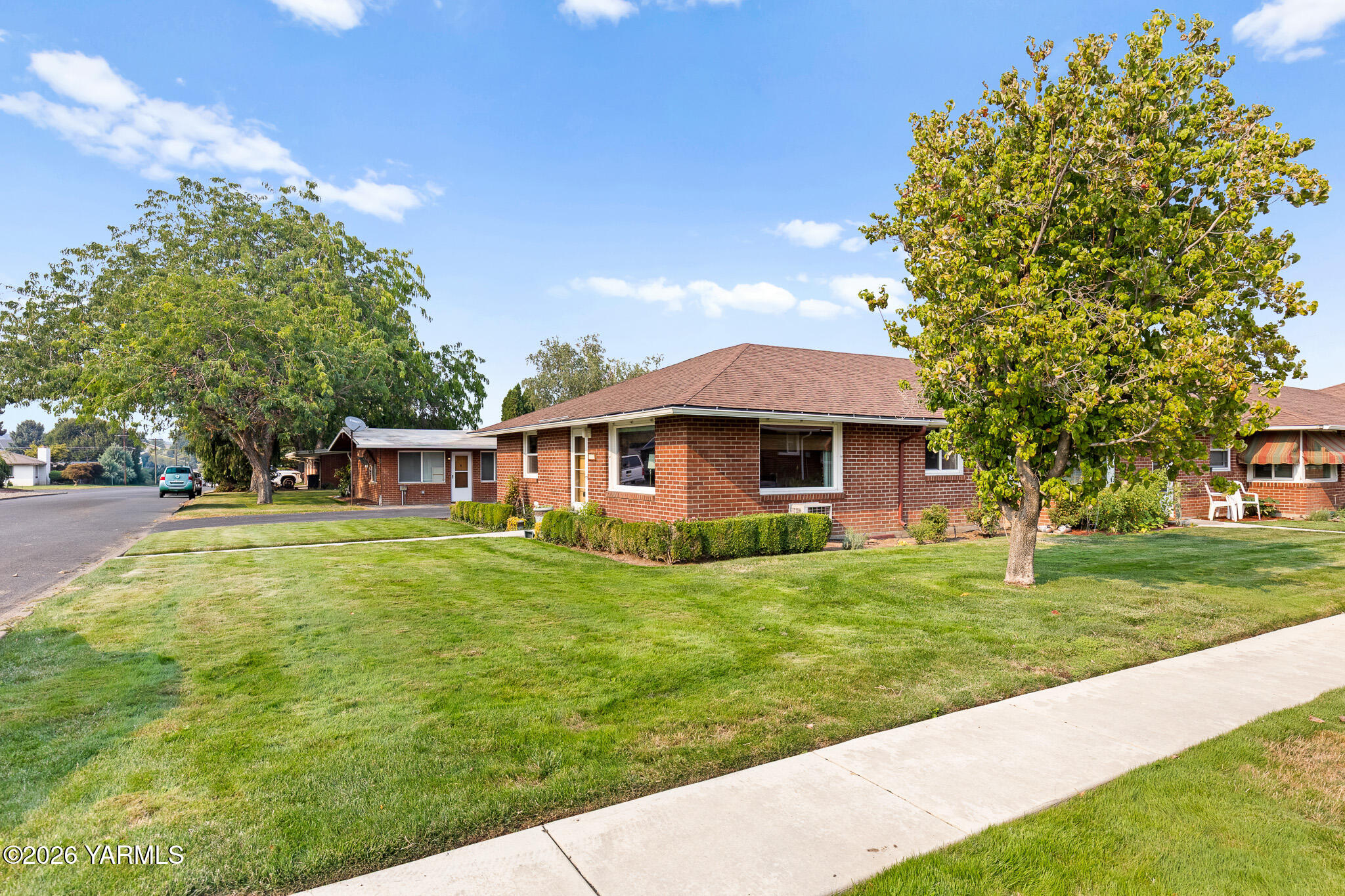 337 N 42nd Ave
