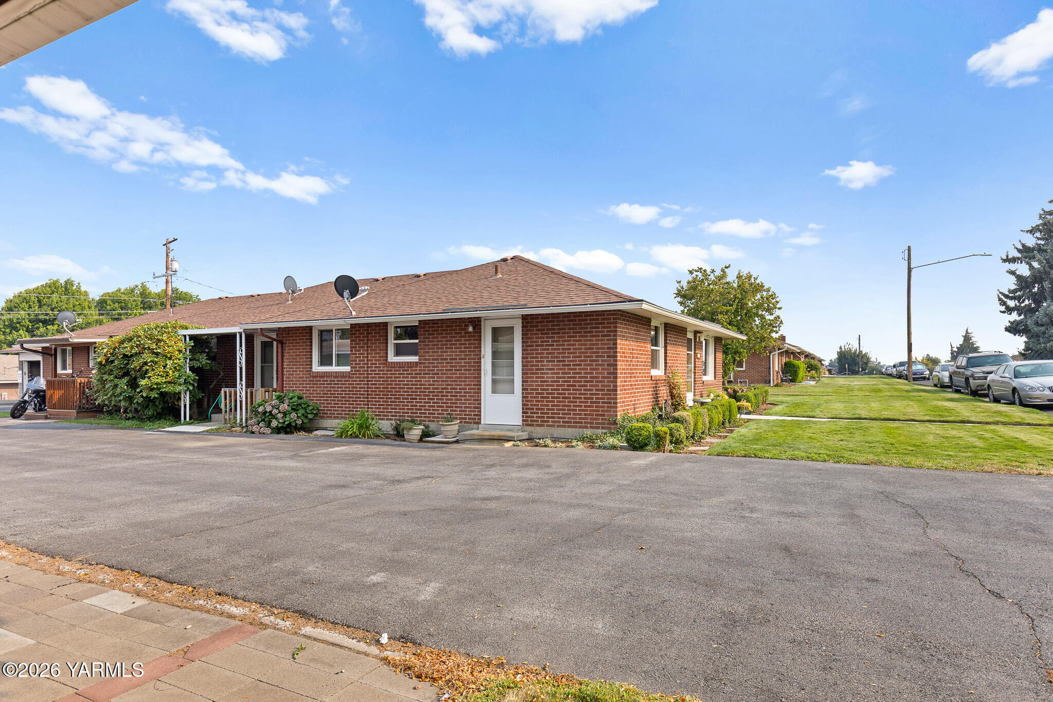 337 N 42nd Ave