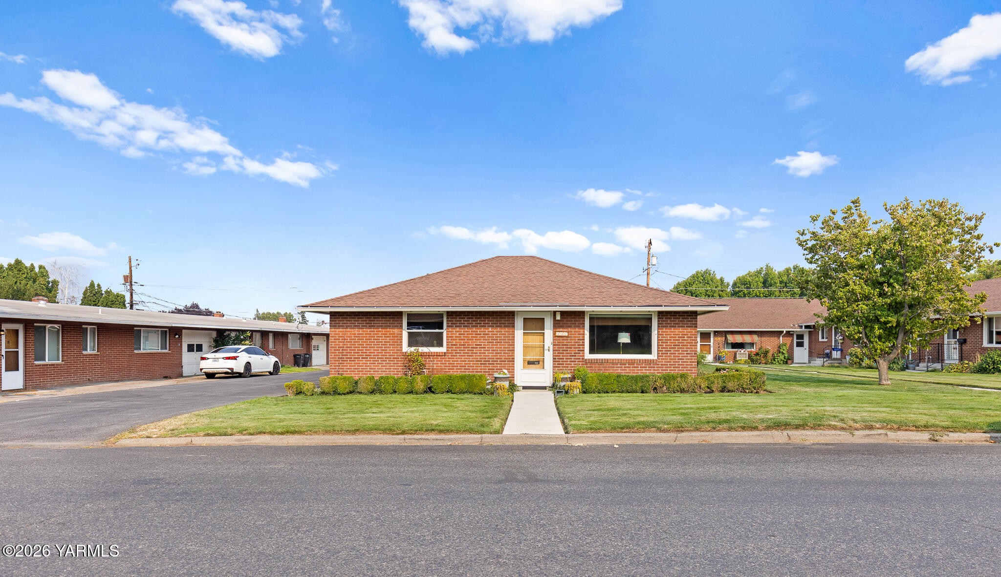 337 N 42nd Ave