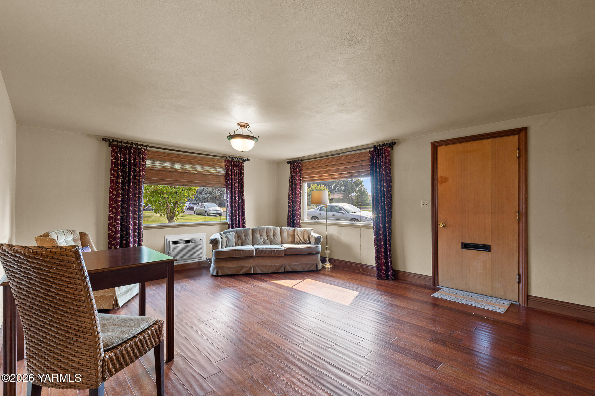 337 N 42nd Ave