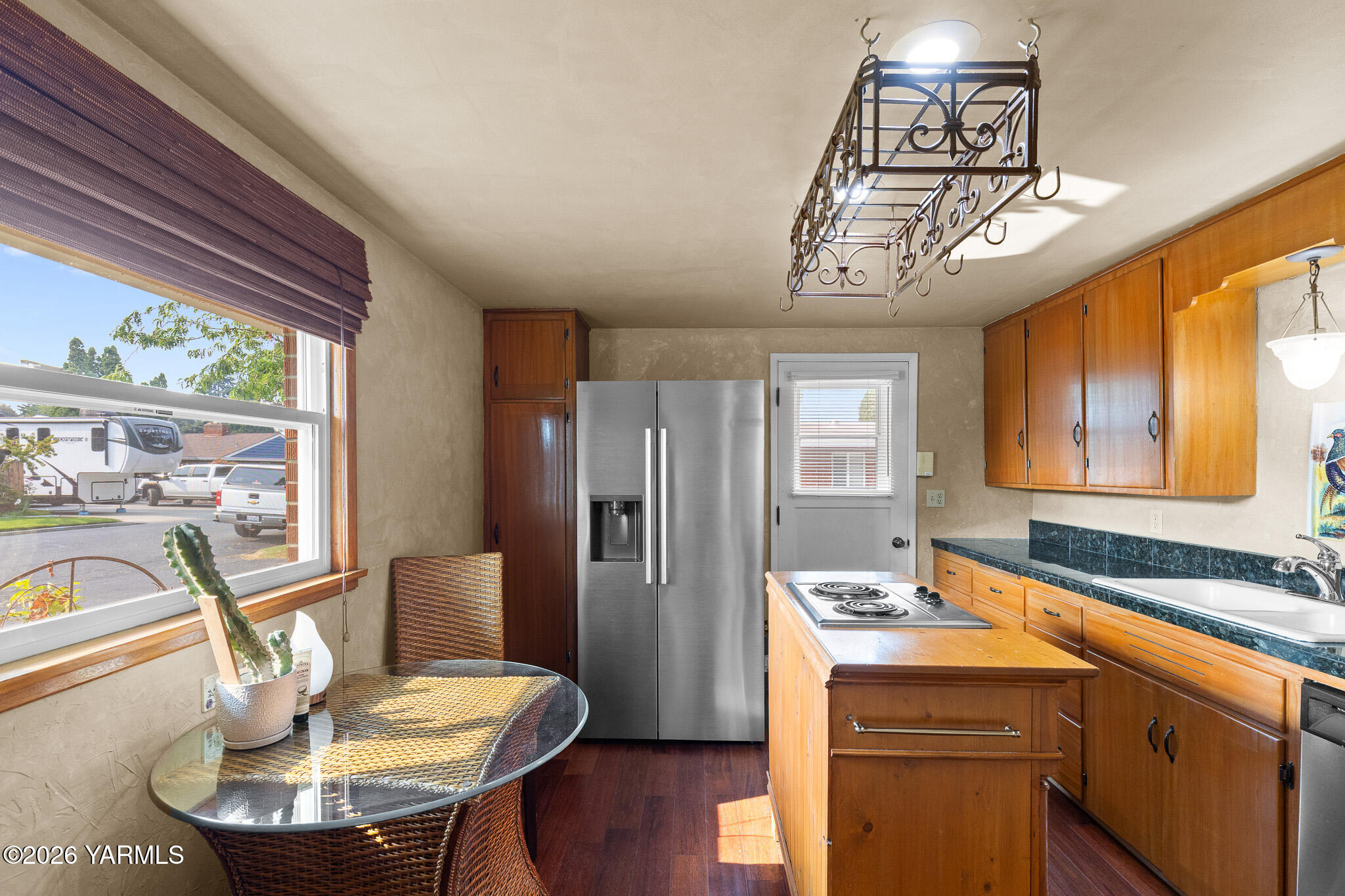 337 N 42nd Ave