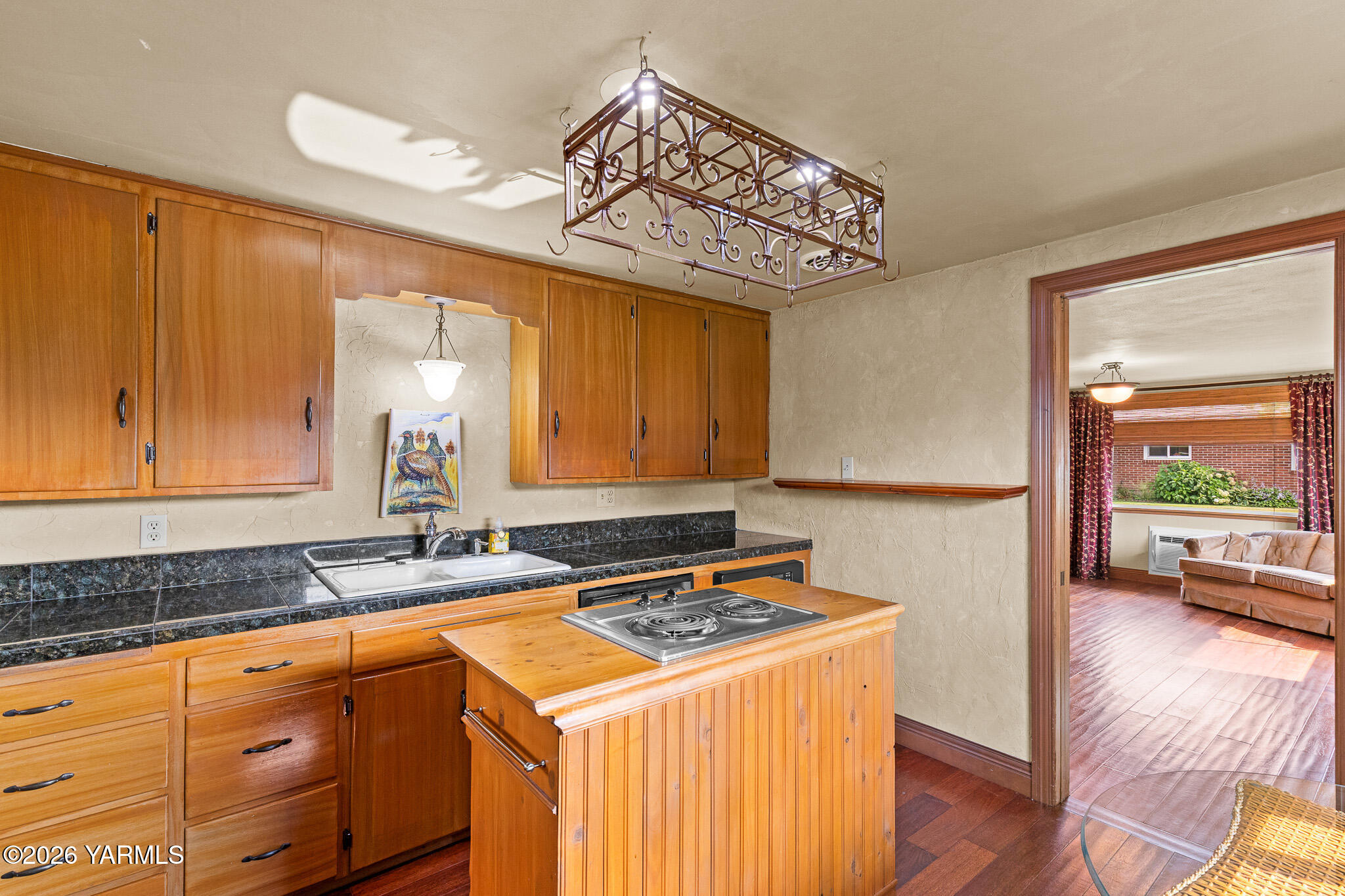 337 N 42nd Ave