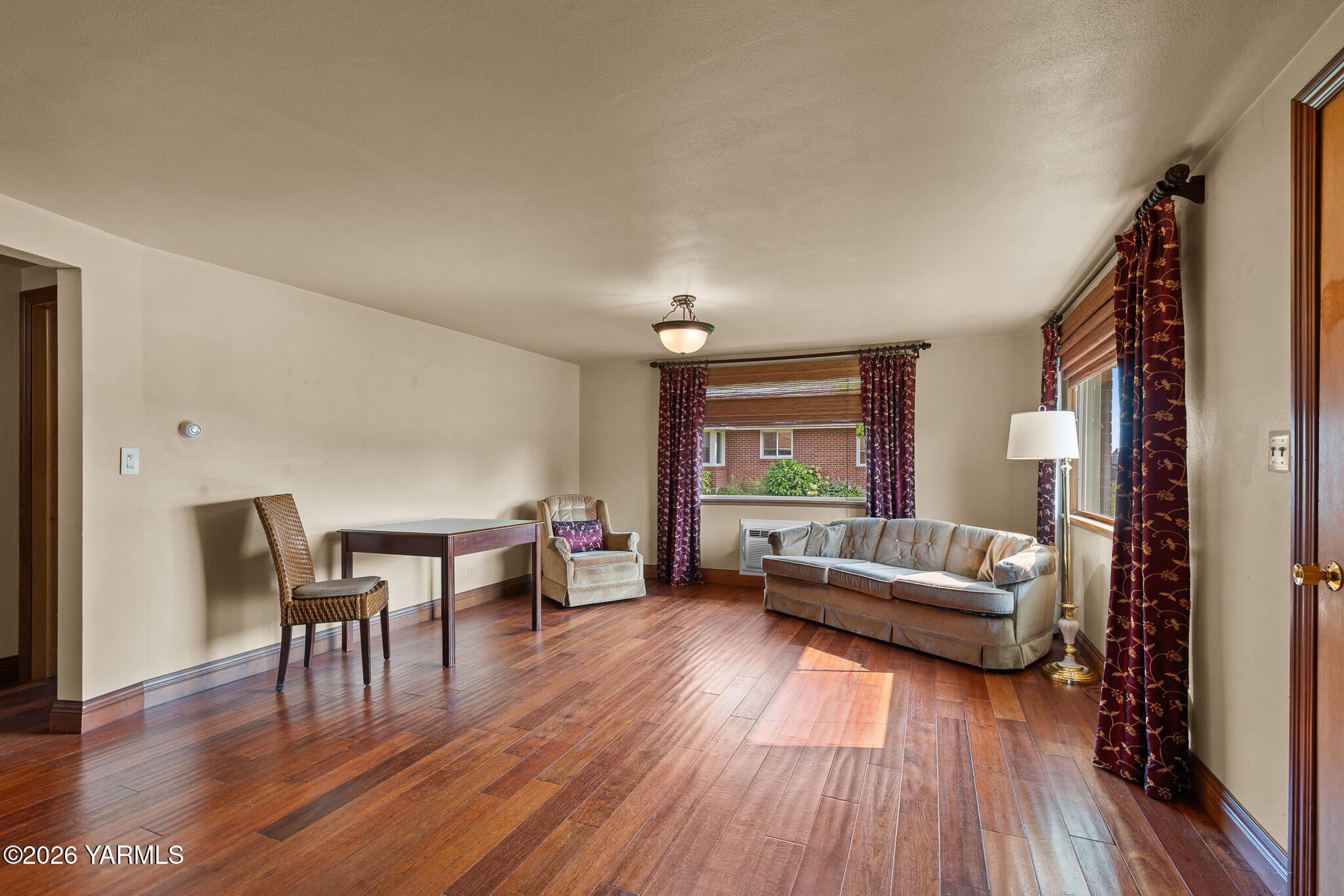 337 N 42nd Ave
