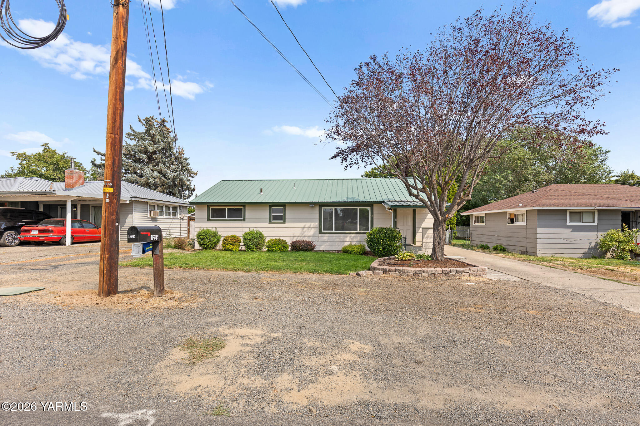 1205 S 34th Ave