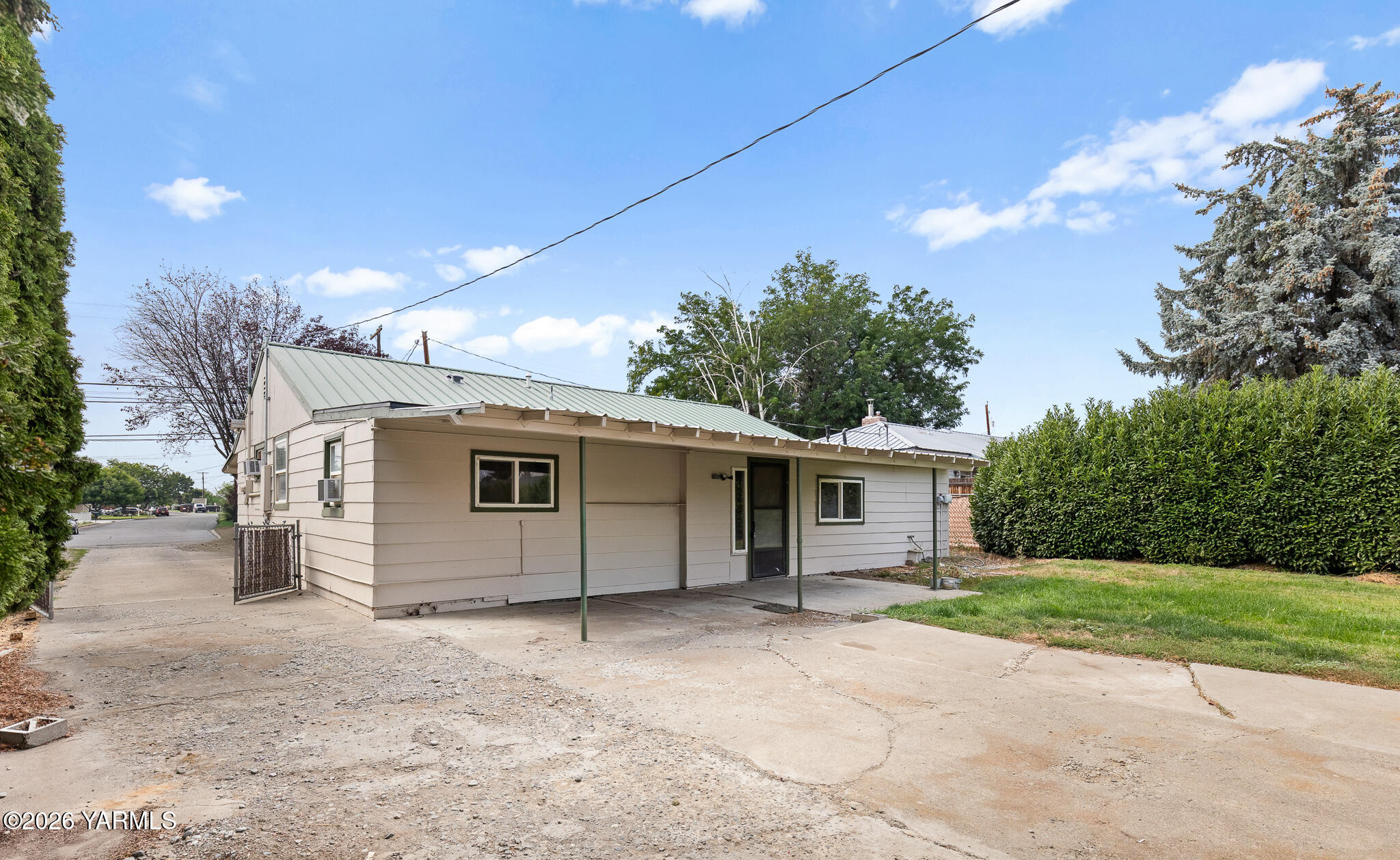 1205 S 34th Ave