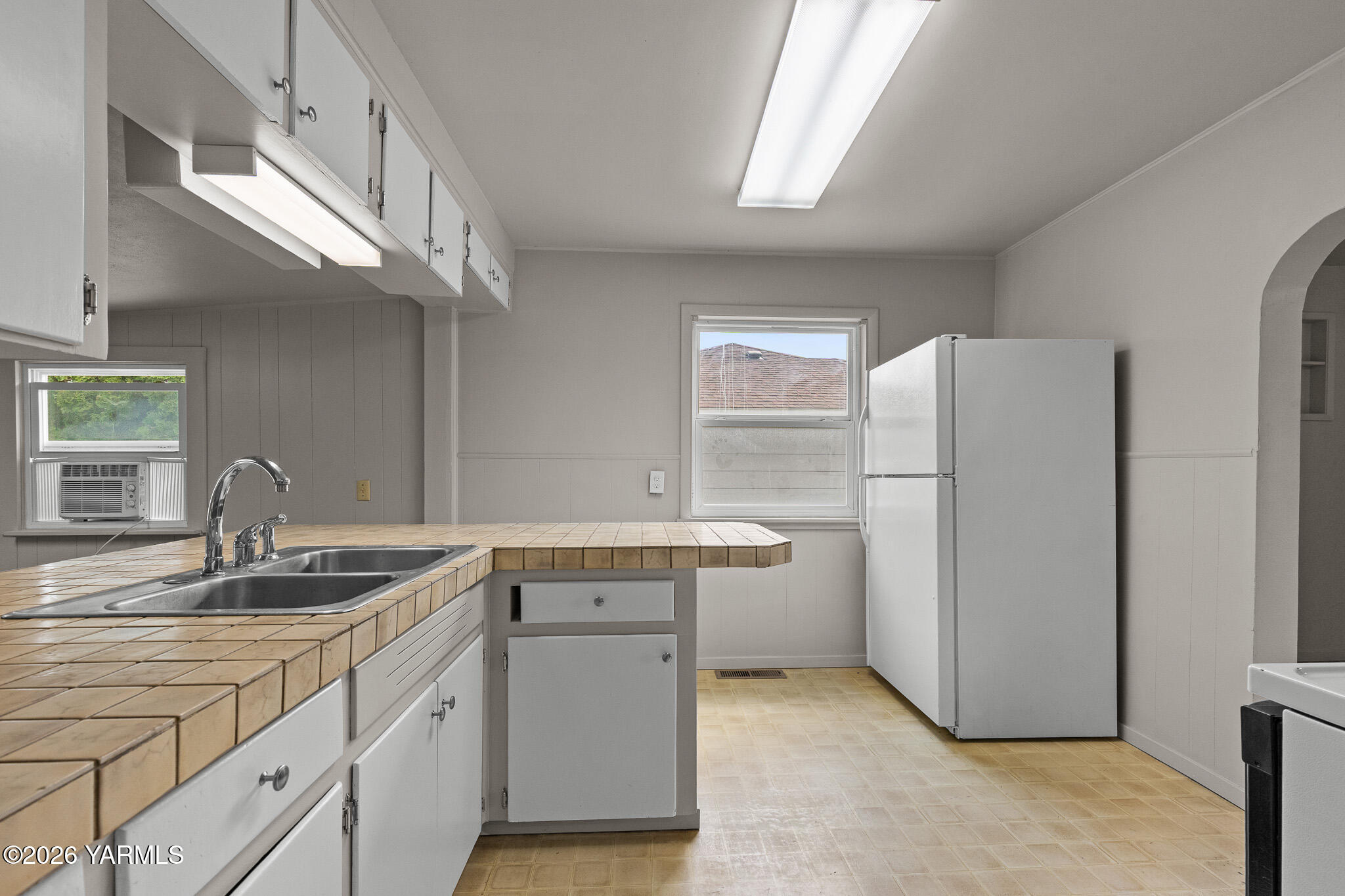 1205 S 34th Ave