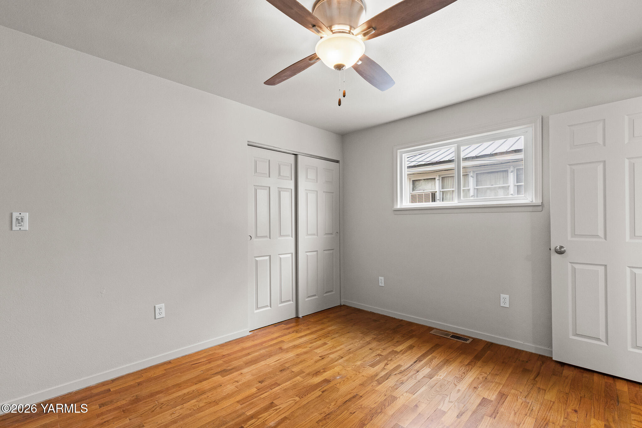 1205 S 34th Ave