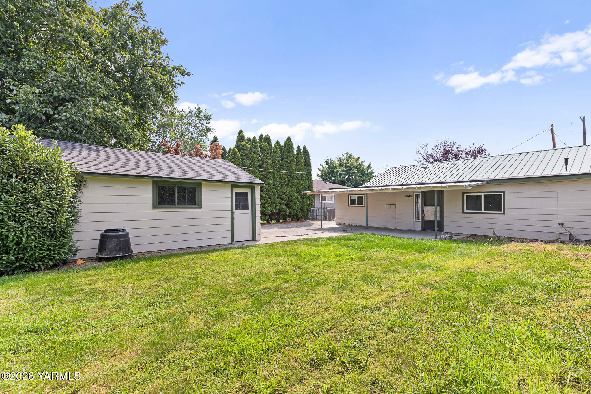 1205 S 34th Ave