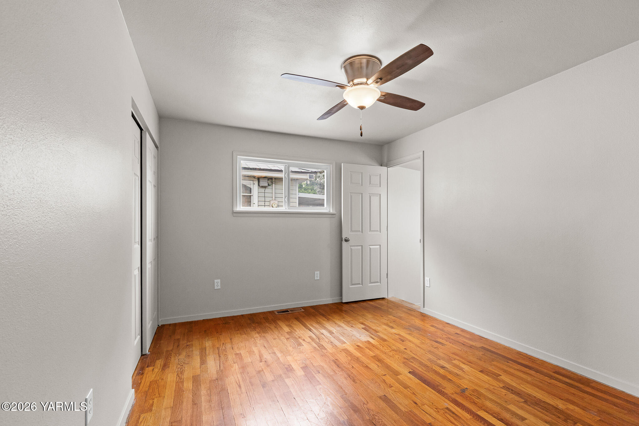 1205 S 34th Ave