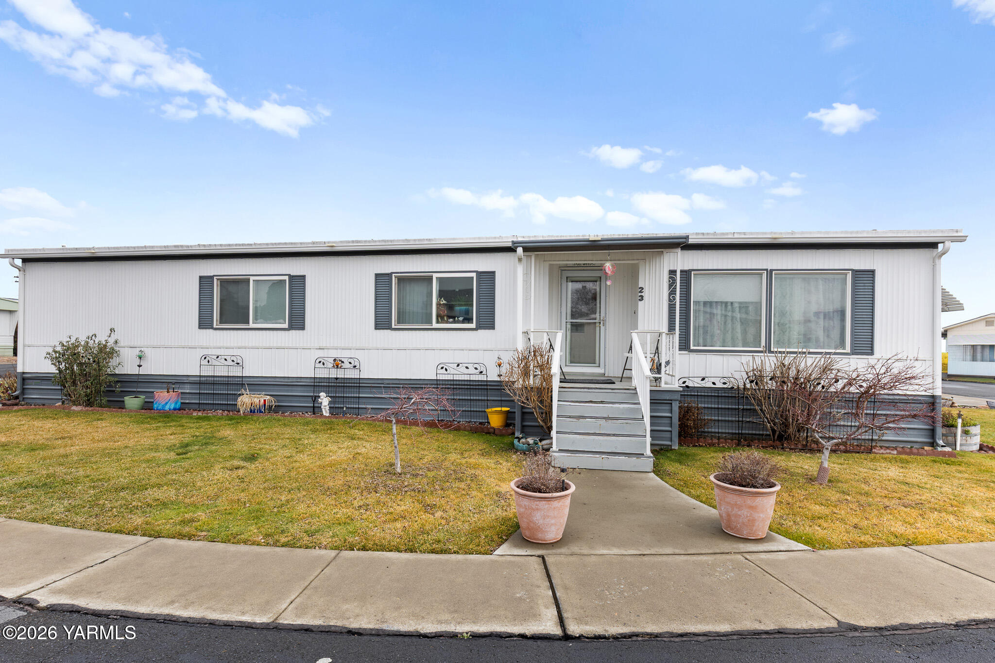 18 W Washington Ave Unit: 23