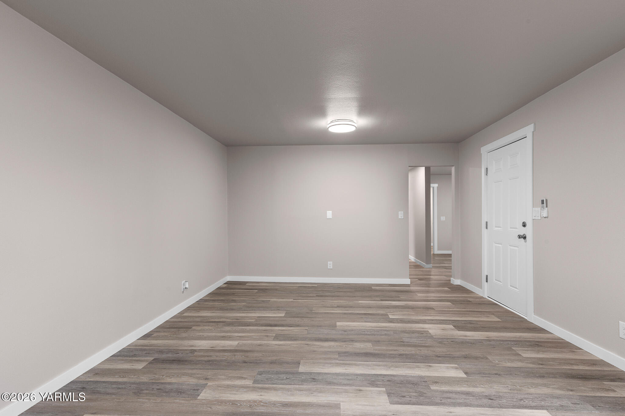 2807 S 4th St