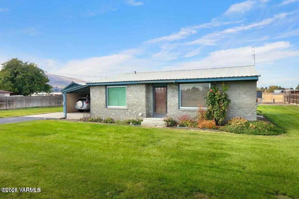 2608 S 16th Ave