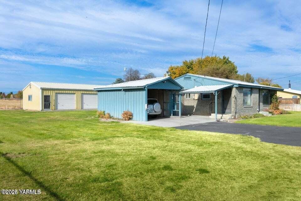 2608 S 16th Ave