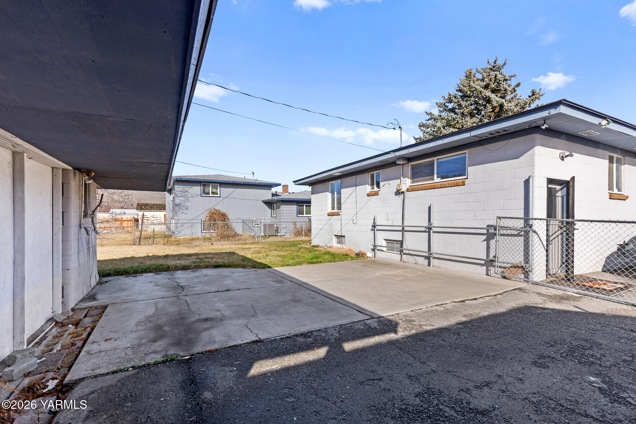 904 N 28th Ave