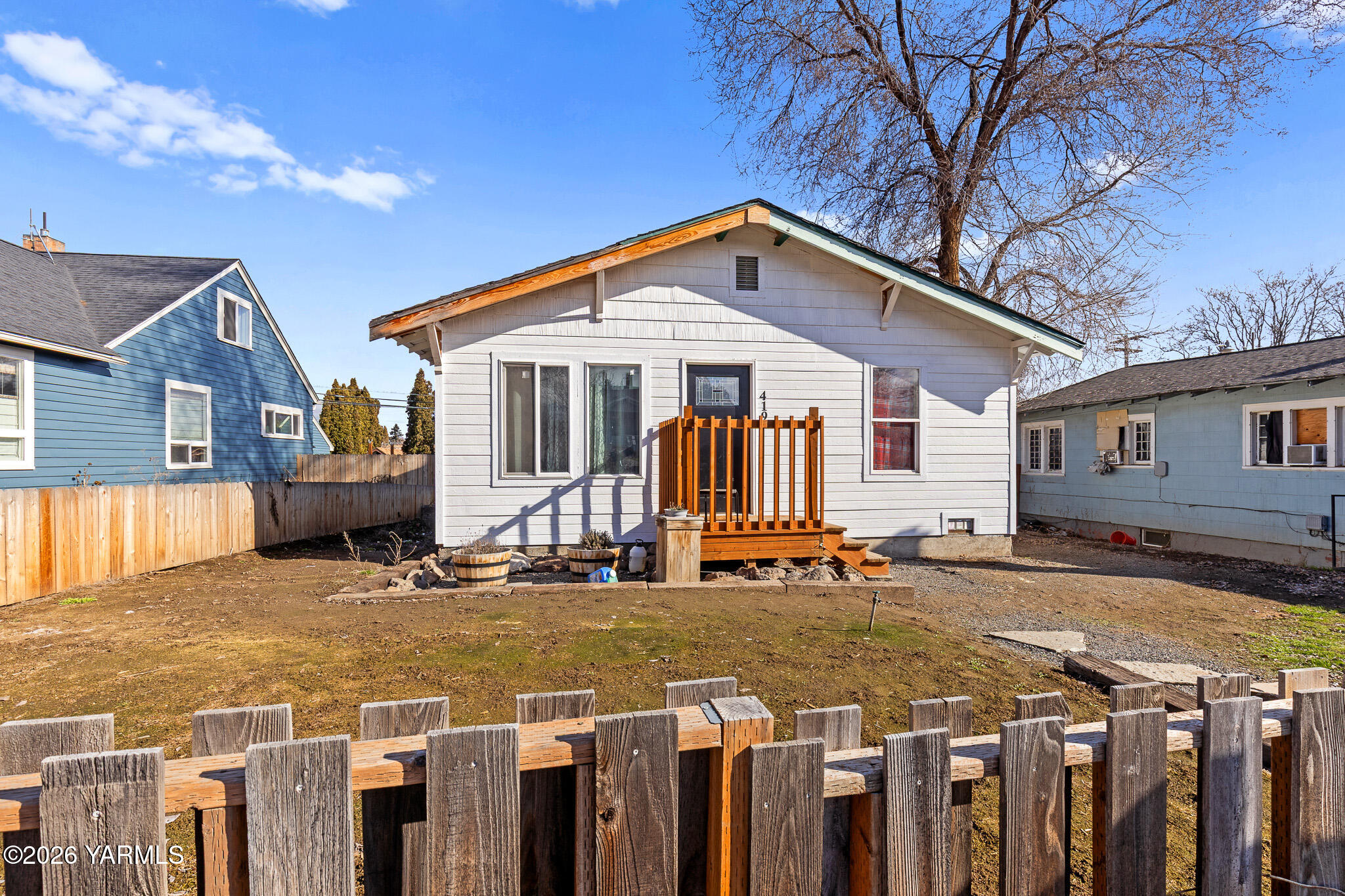 419 S 17th Ave