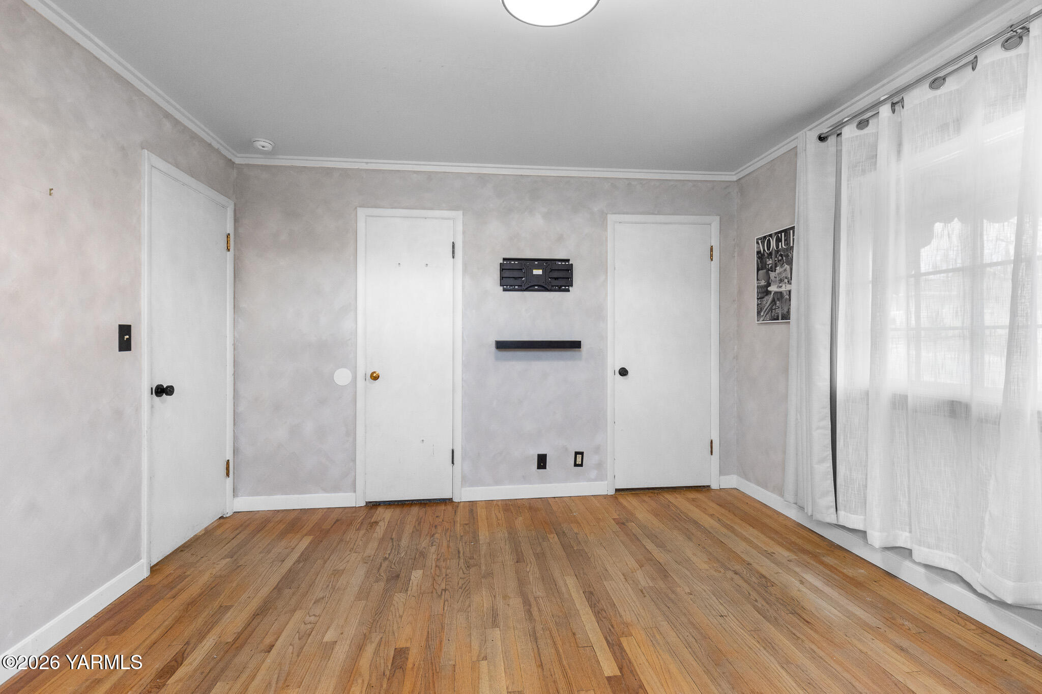 221 N 26th Ave