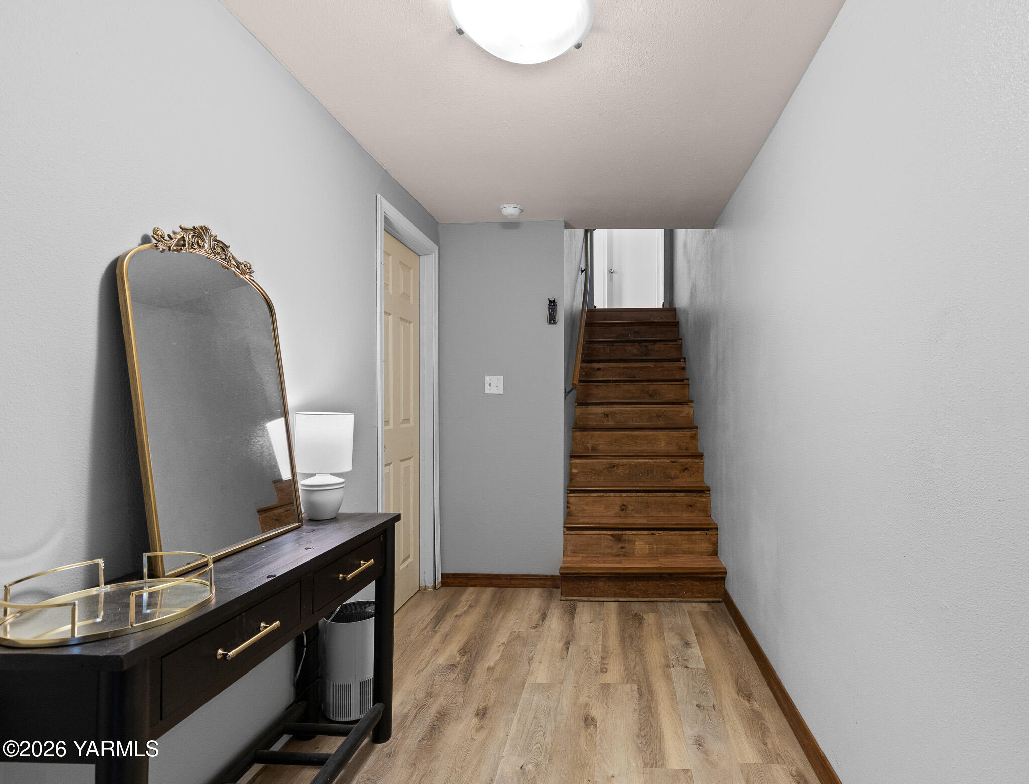 221 N 26th Ave