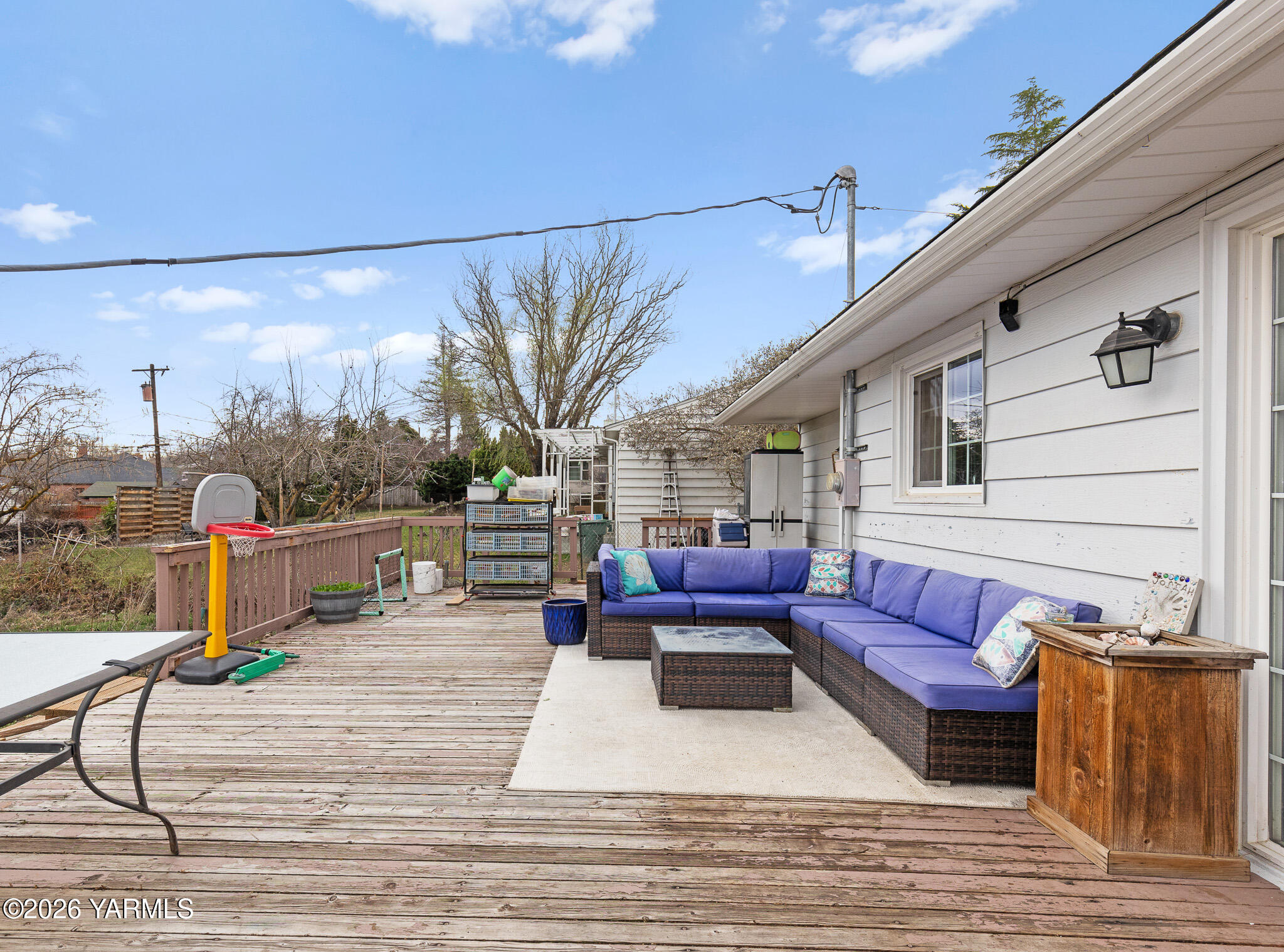 221 N 26th Ave