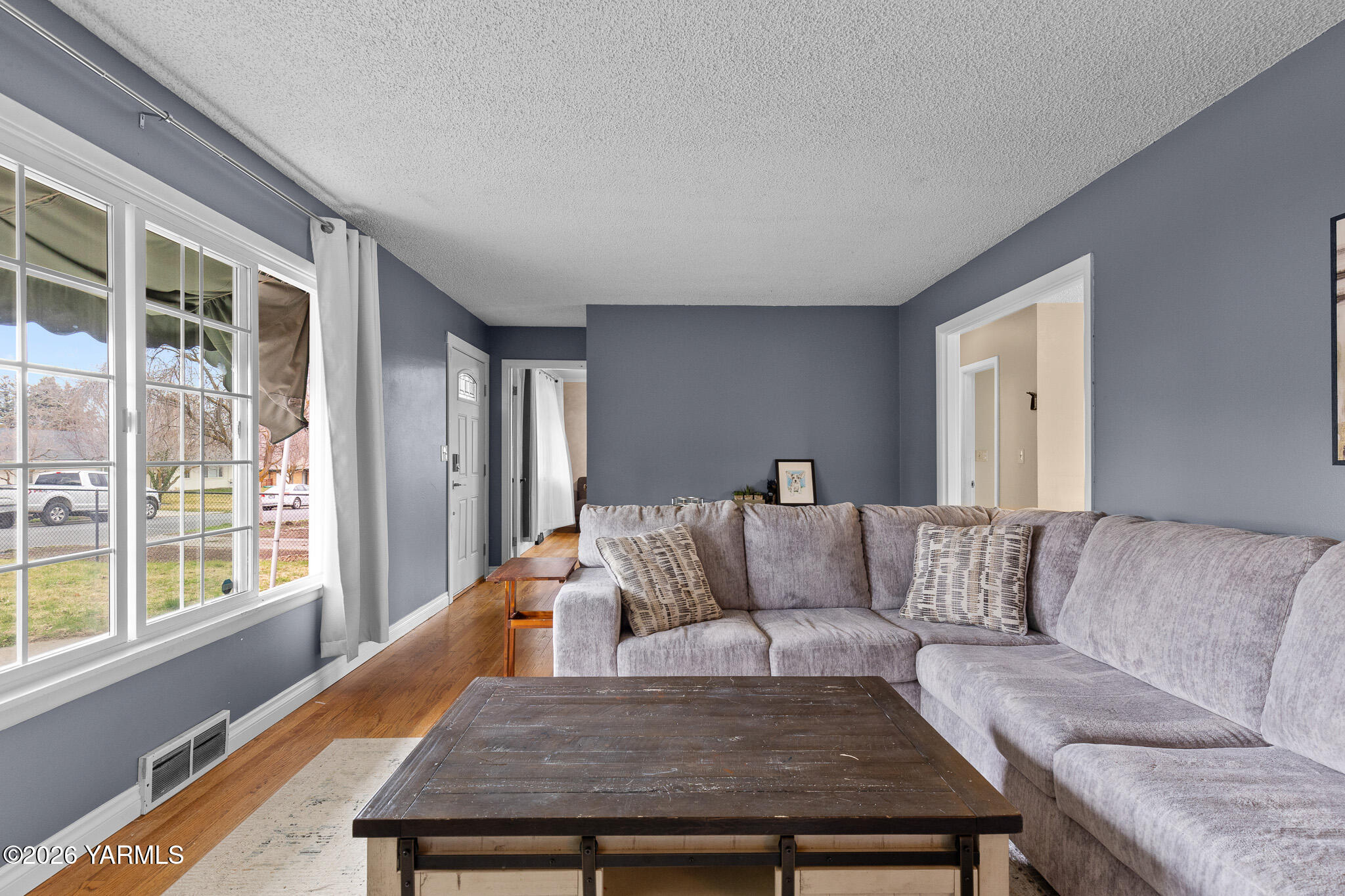 221 N 26th Ave