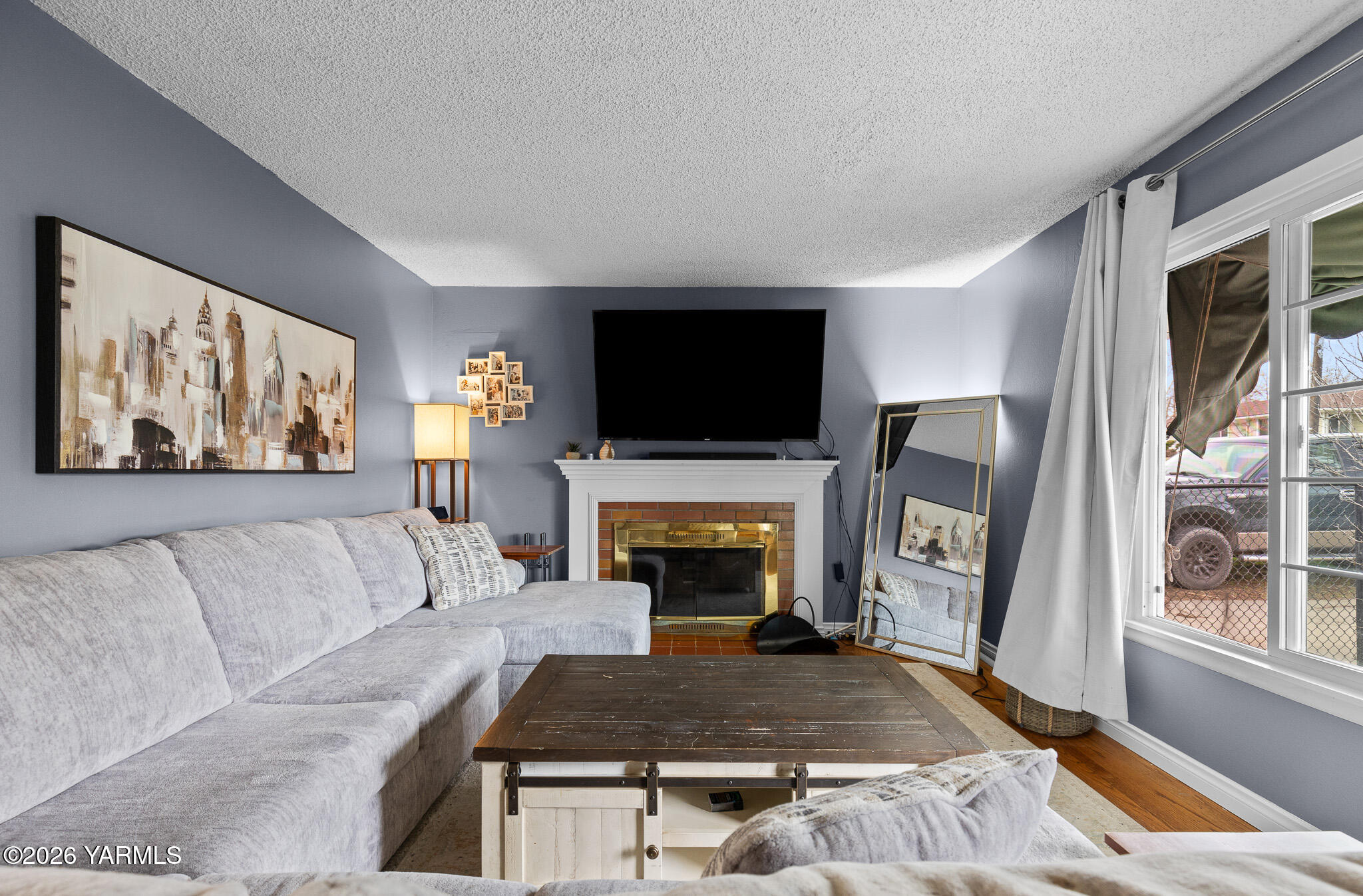 221 N 26th Ave
