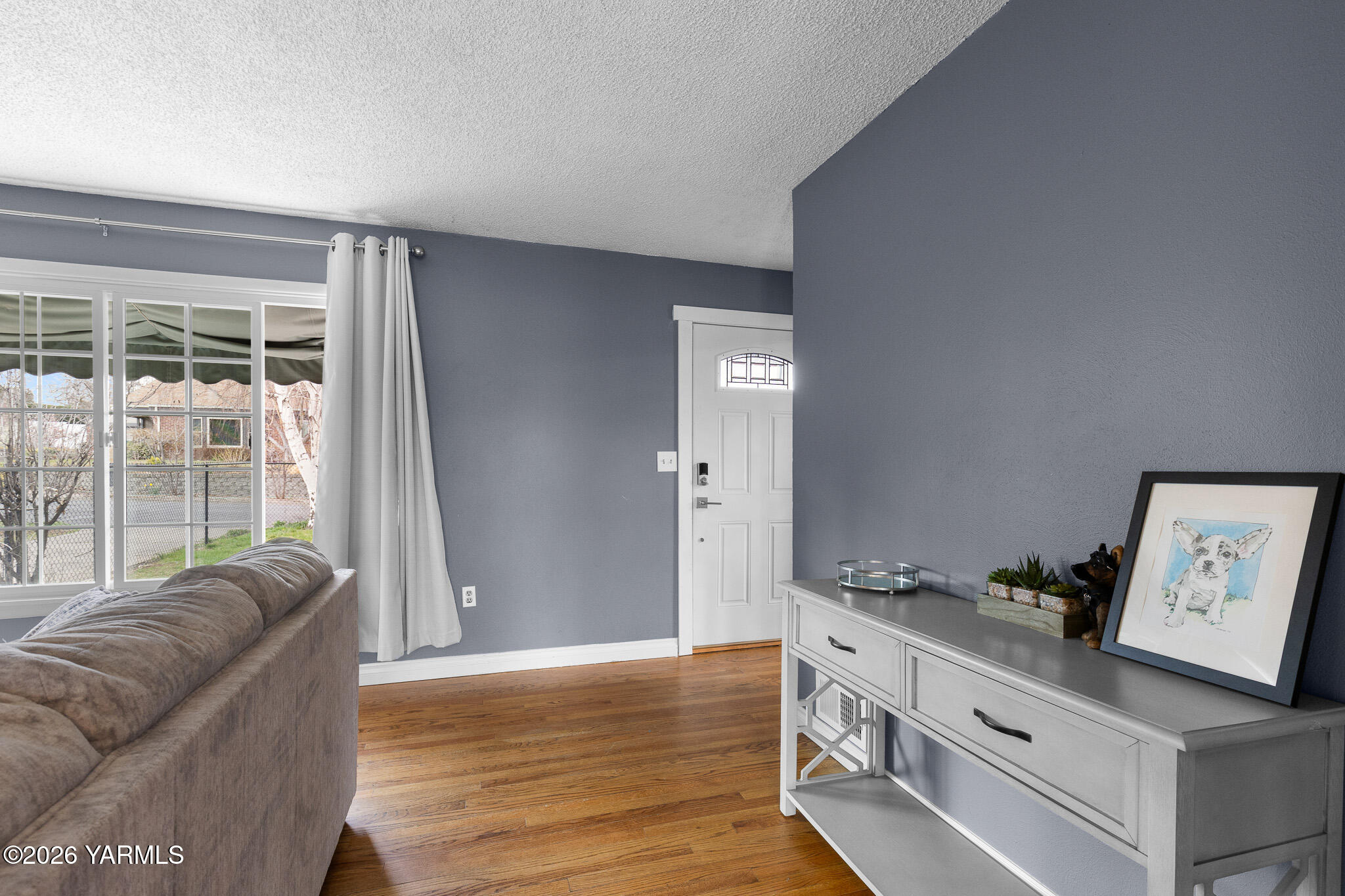 221 N 26th Ave