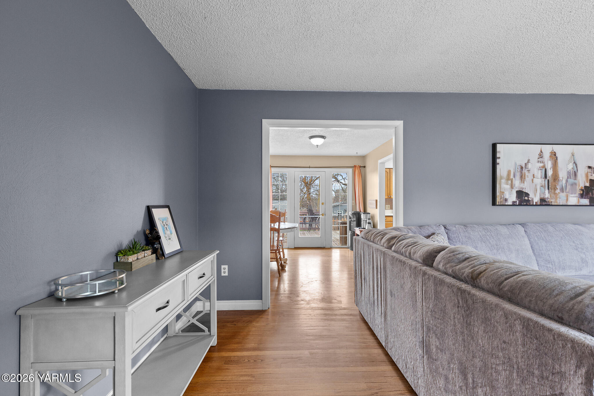 221 N 26th Ave